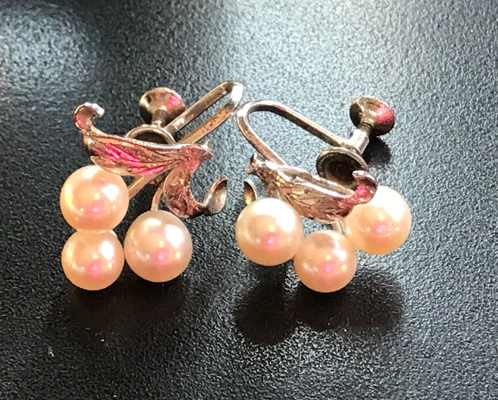 Pair of Silver Pearl Earrings: Pair of Silver Pearl Earrings