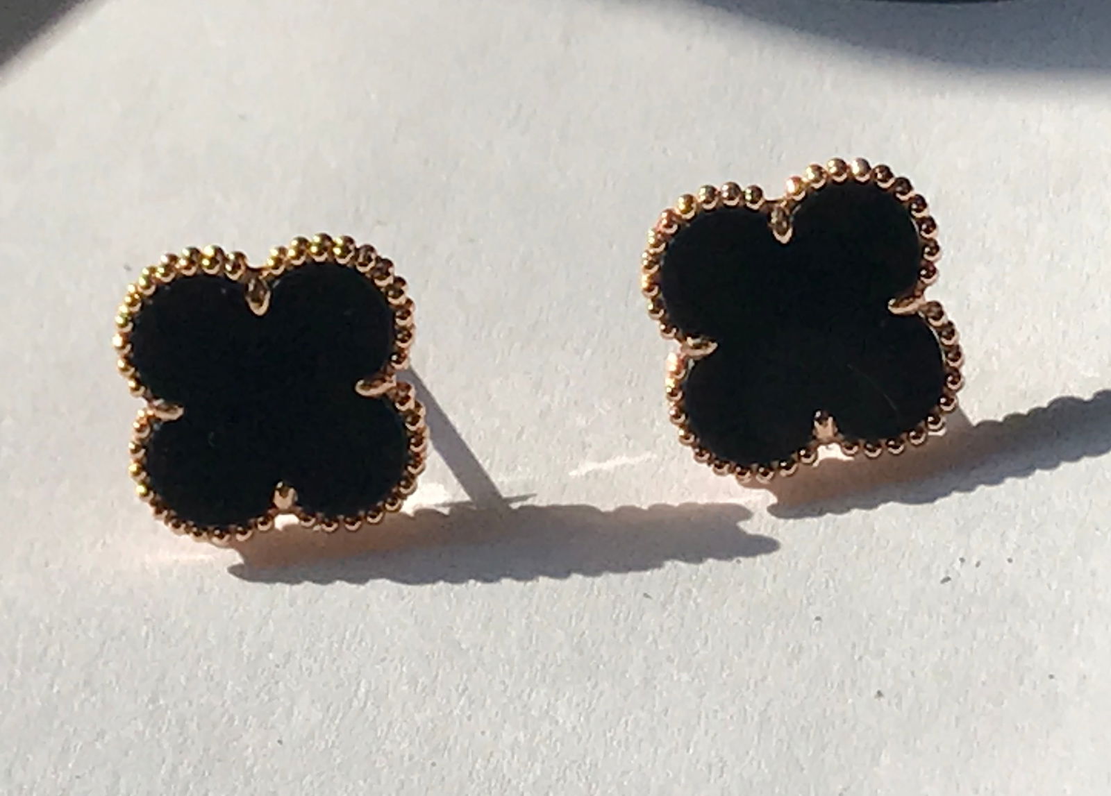 Pair of 18K Gold Black Onyx Earrings: Pair of 18K Gold Black Onyx Earrings, Size of each flower: 14mm