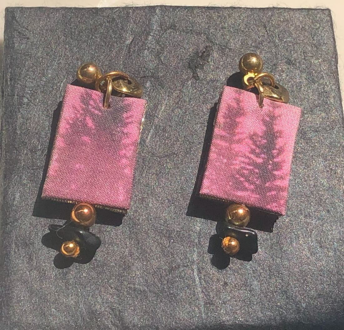 Pair of Earrings: Pair of Earrings
