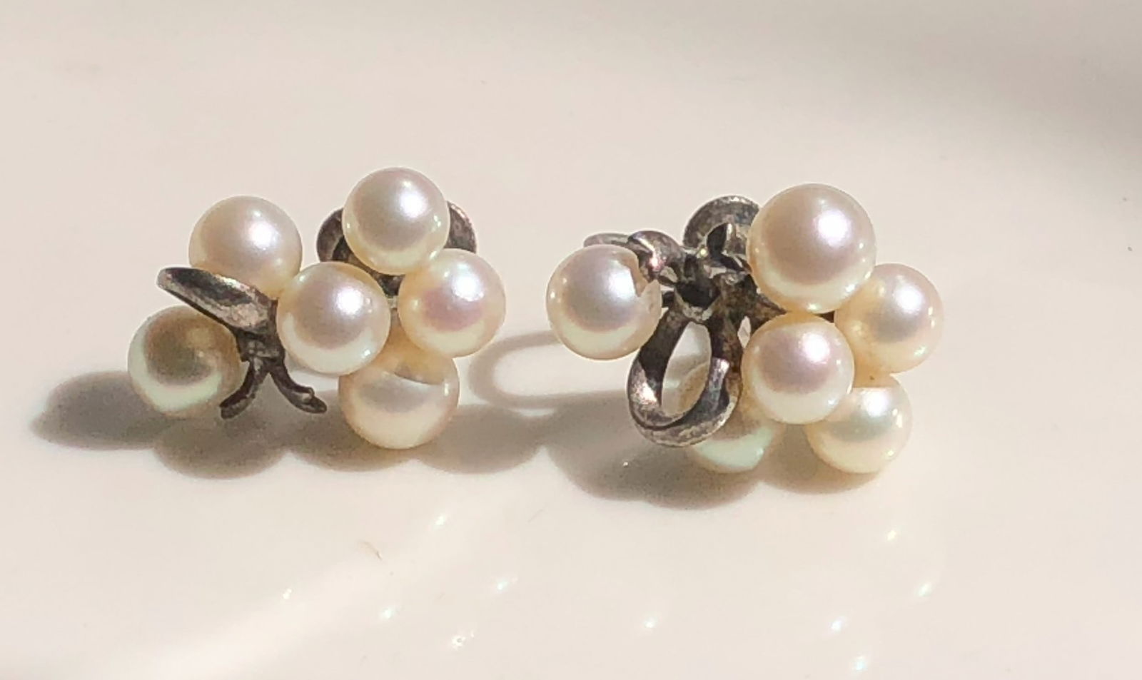 Pair of Sea Pearl Silver Earrings: Pair of Sea Pearl Silver Earrings