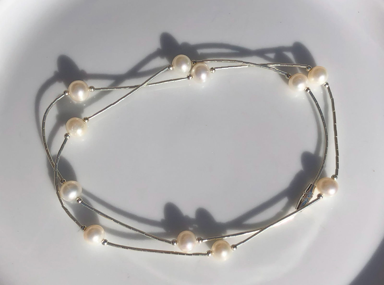 Vintage Pearl Necklace (1 of 2)