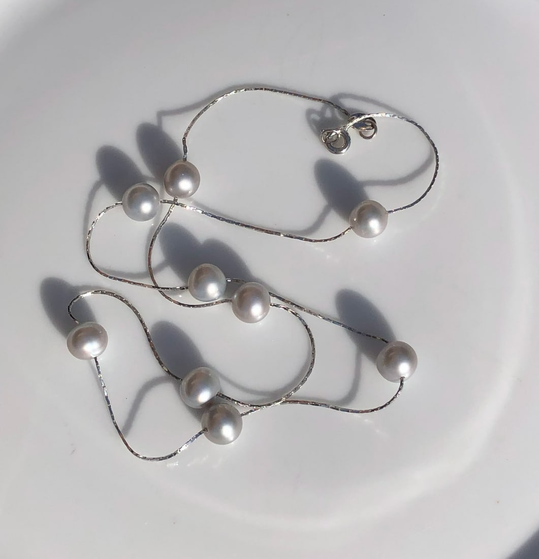 Vintage Italy Silver Pearl Necklace: Vintage Italy Silver Pearl Necklace