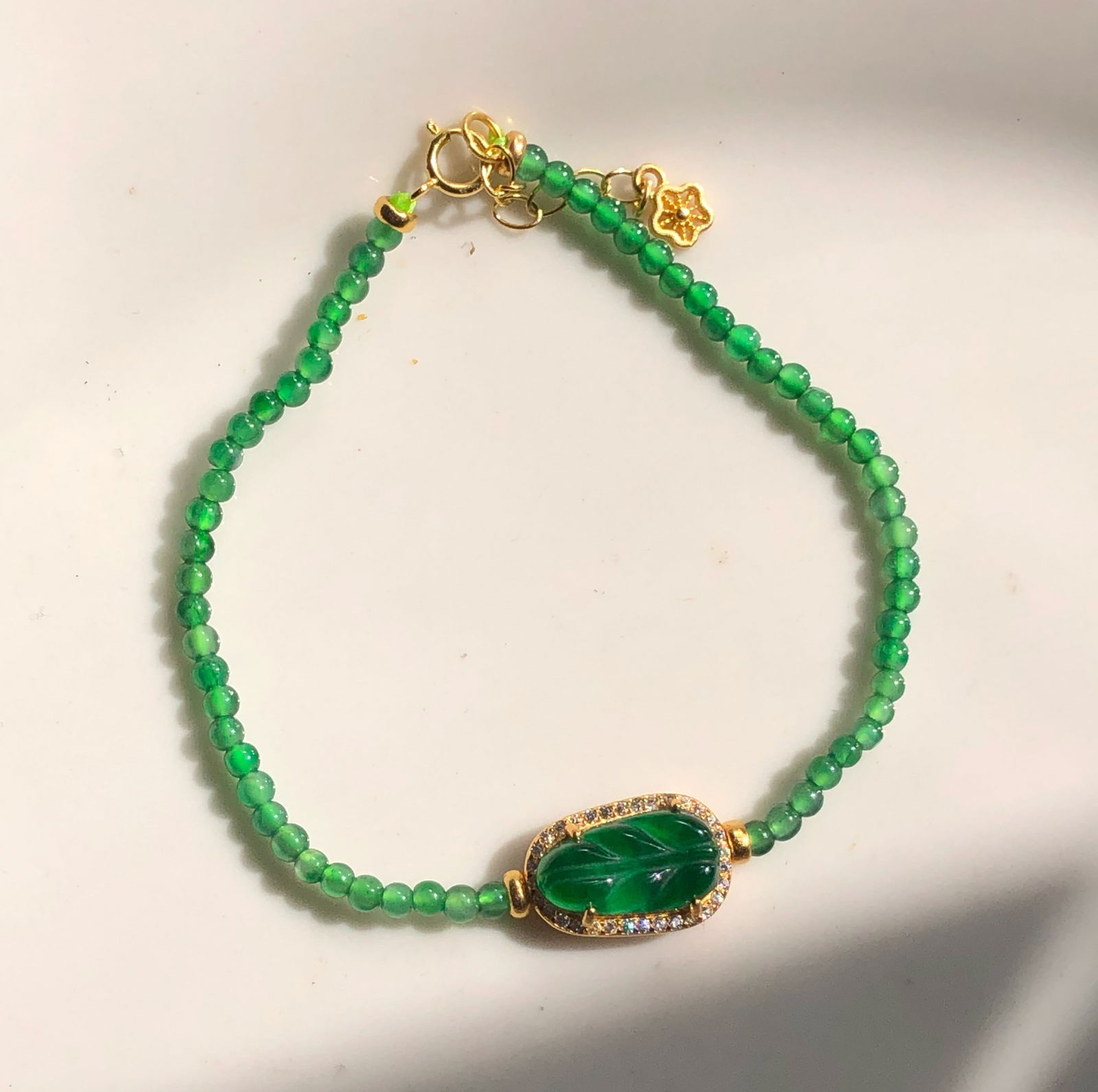 Natural Green Jadeite Bracelet: Natural Green Jadeite Bracelet