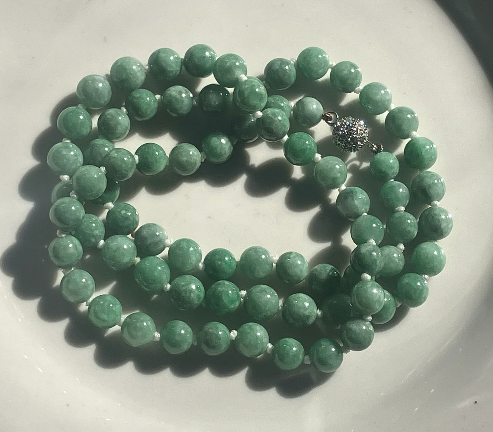 Vintage Jadeite Necklae (1 of 2)