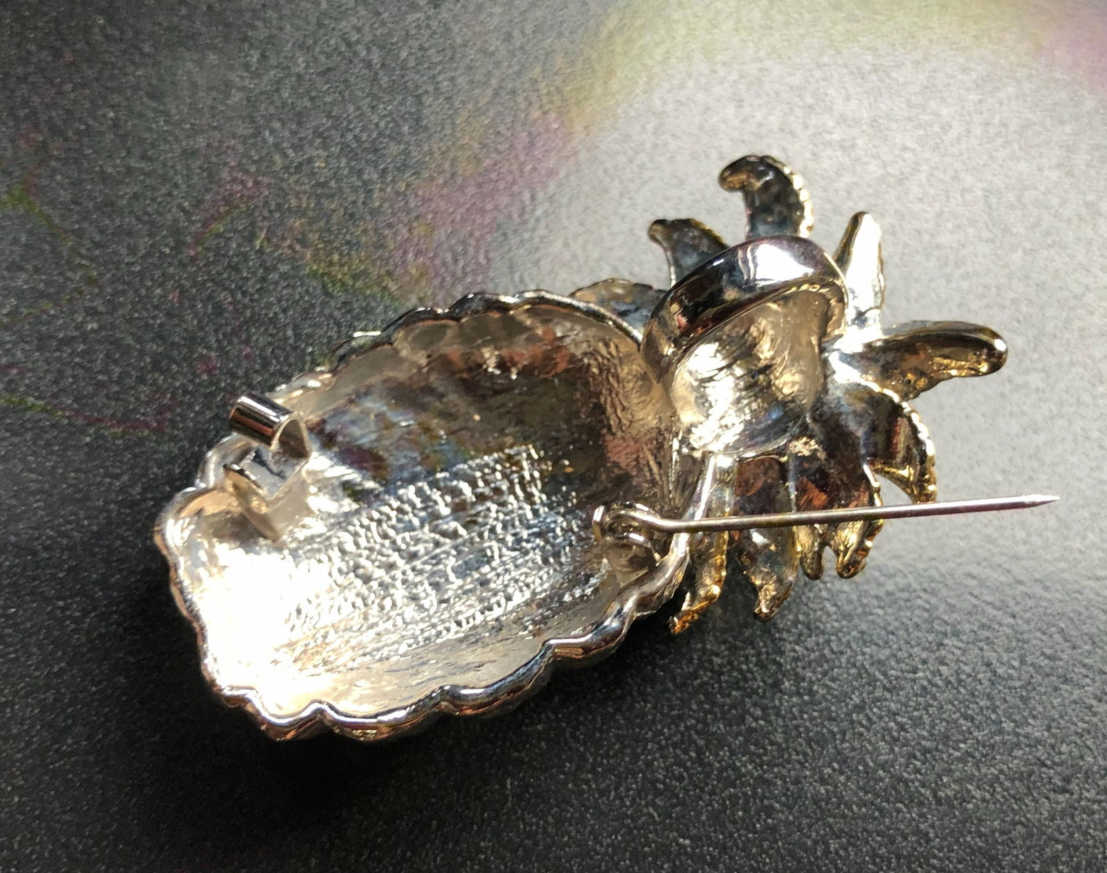 Pineapple Brooch - 4