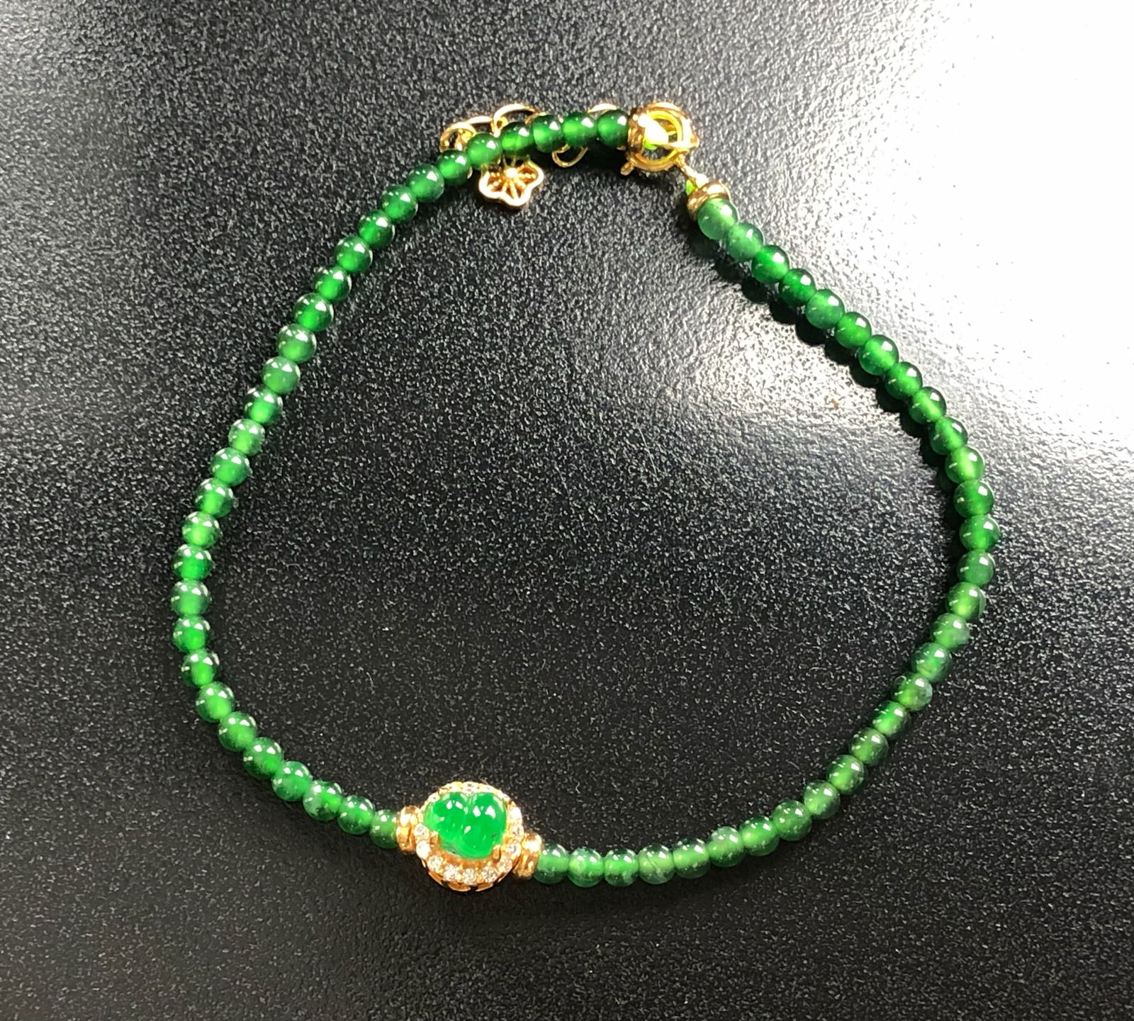 Natural Green jadeite Bracelet (1 of 2)