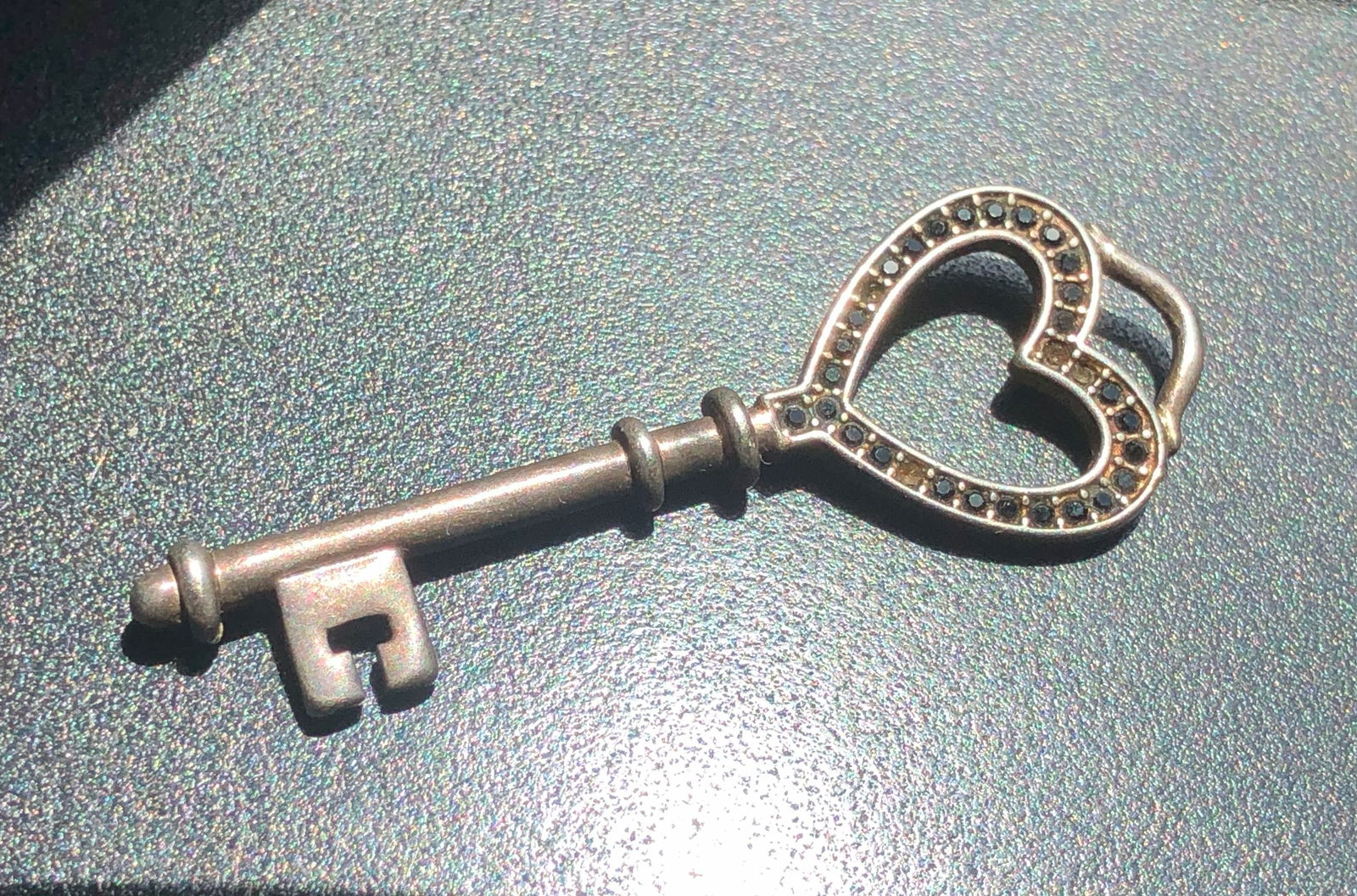 Vintage Silver Pendant: Vintage Silver Pendant