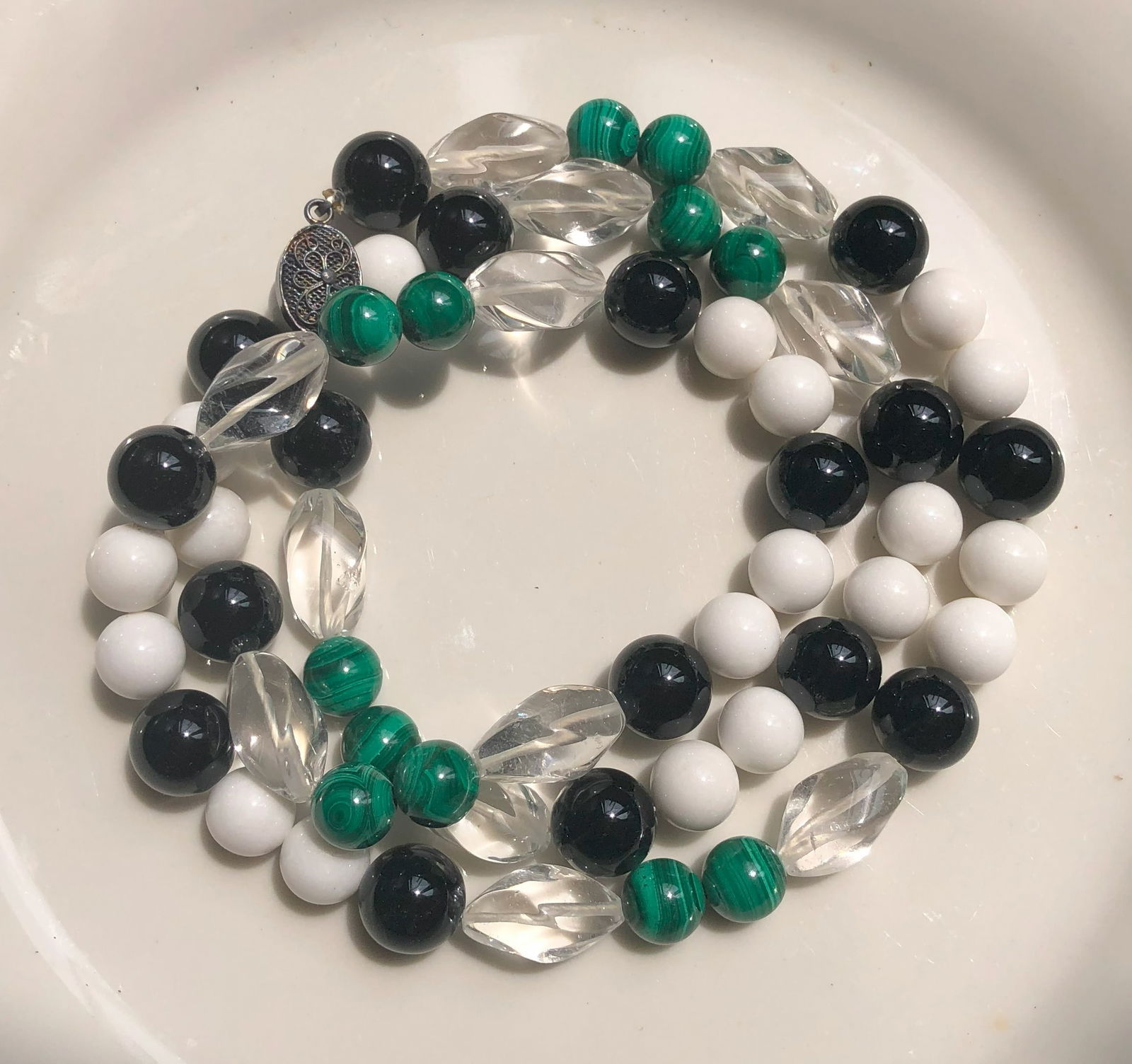 Vintage Stone Beads Necklace (1 of 2)