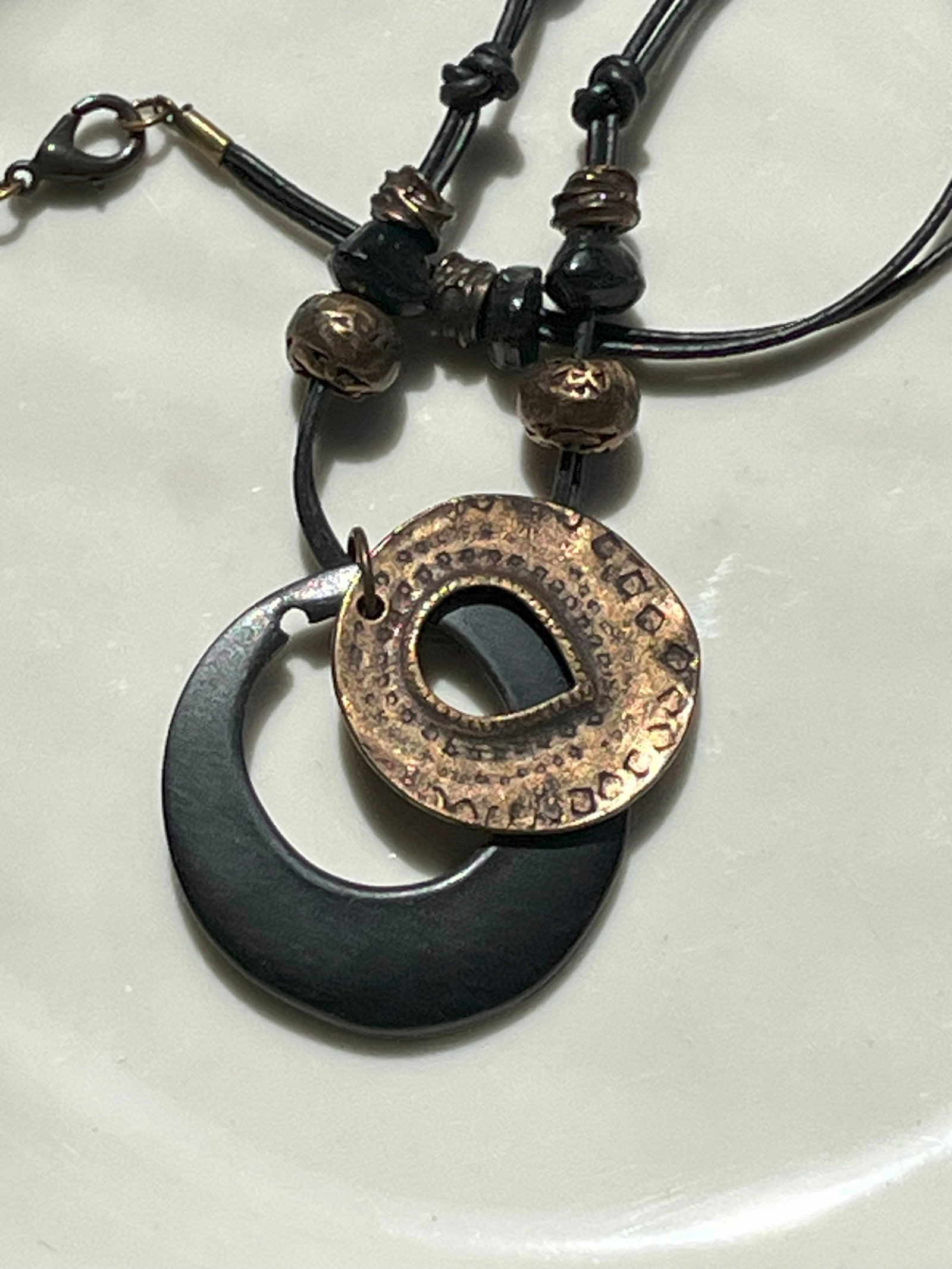 Vintage Necklace (1 of 1)