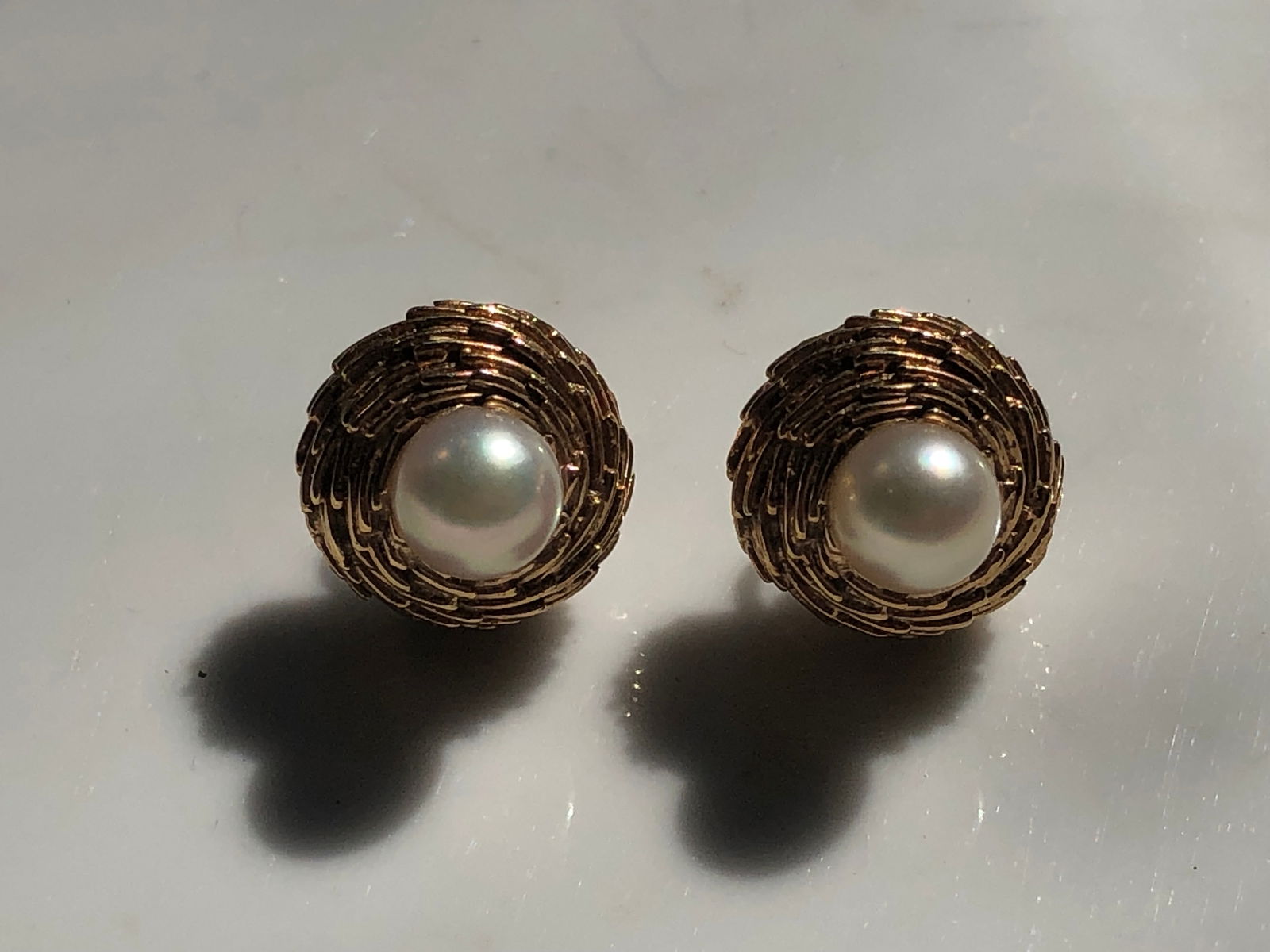 Pair of 14K Gold Earrings, weight 8.4g (1 of 5)
