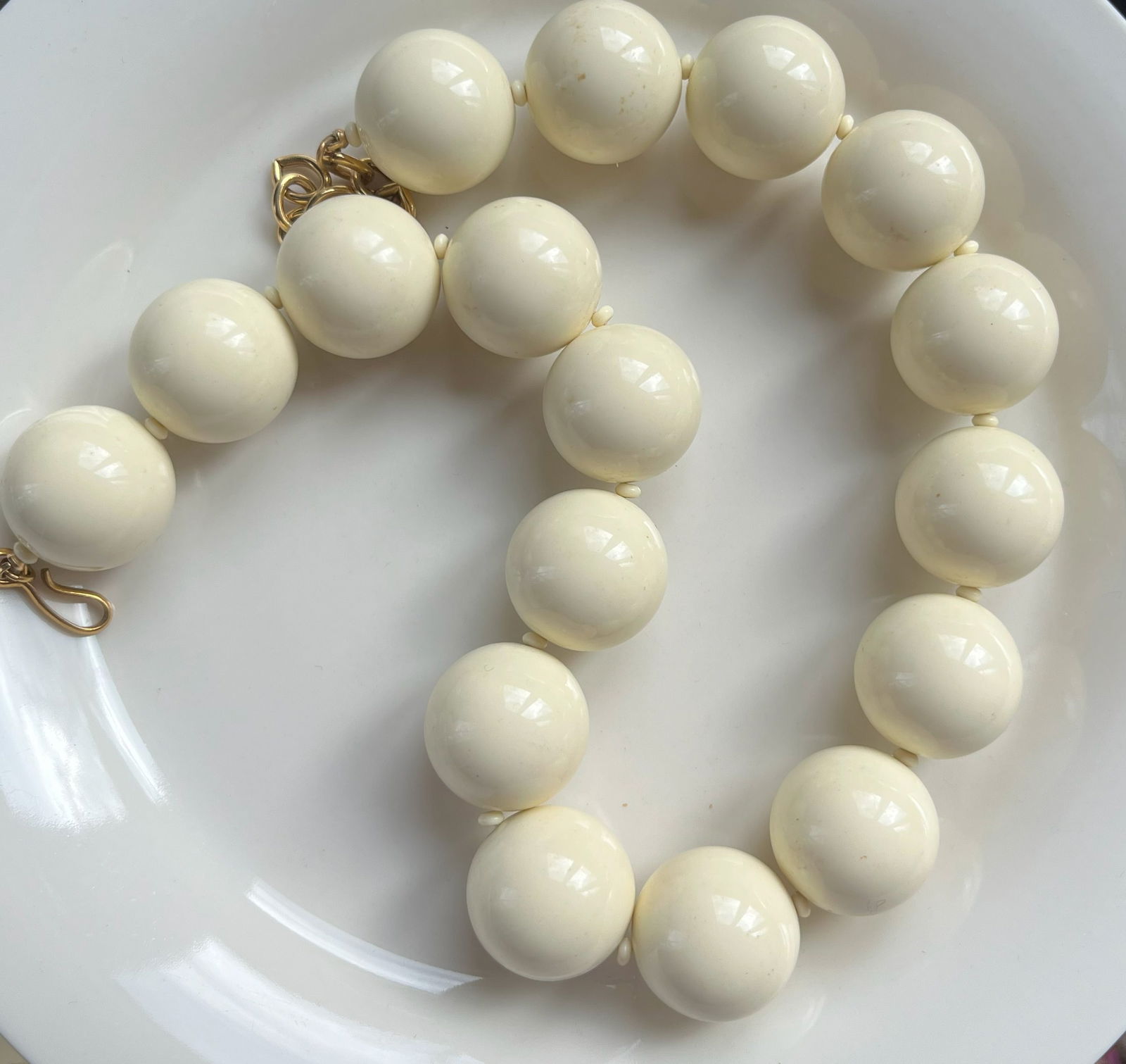 Vintage Necklace (1 of 1)