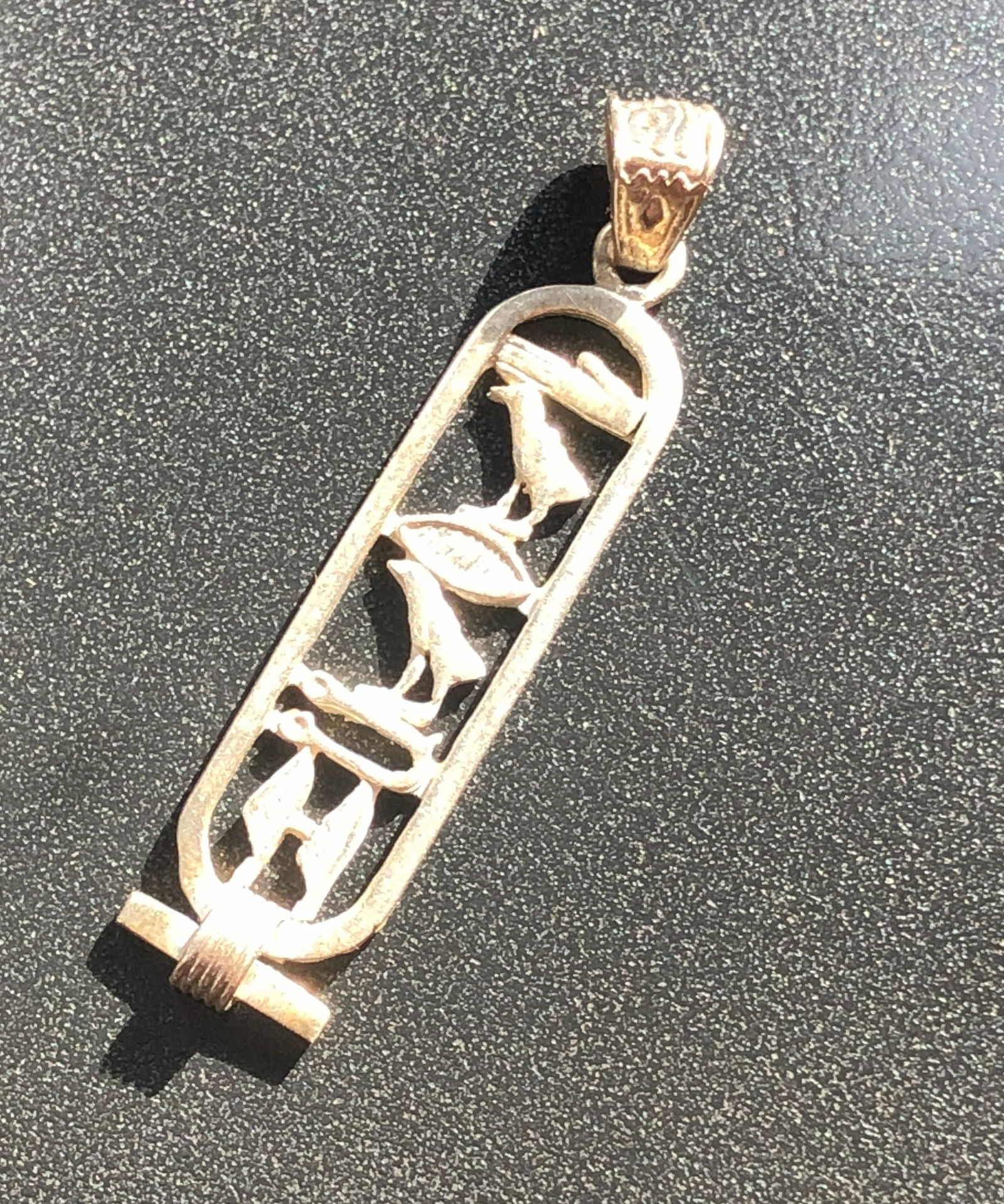 Vintage Silver Pendant: Vintage Silver Pendant