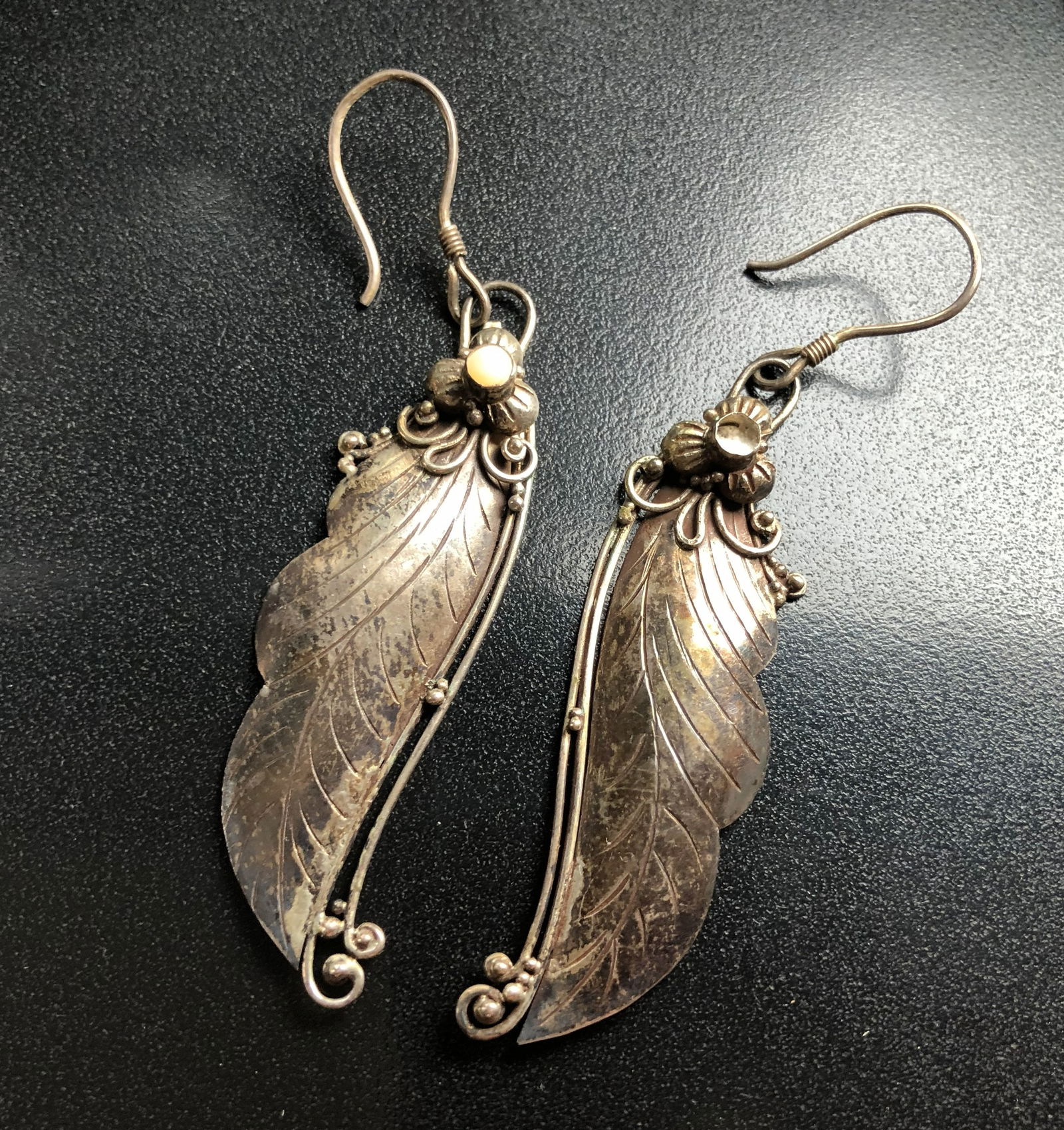 Leaf Design Silver Earrings - 2