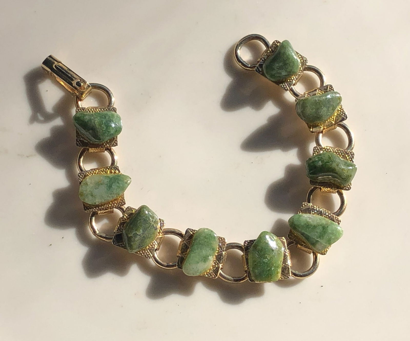 Vintage Green Stone Bracelet: Vintage Green Stone Bracelet