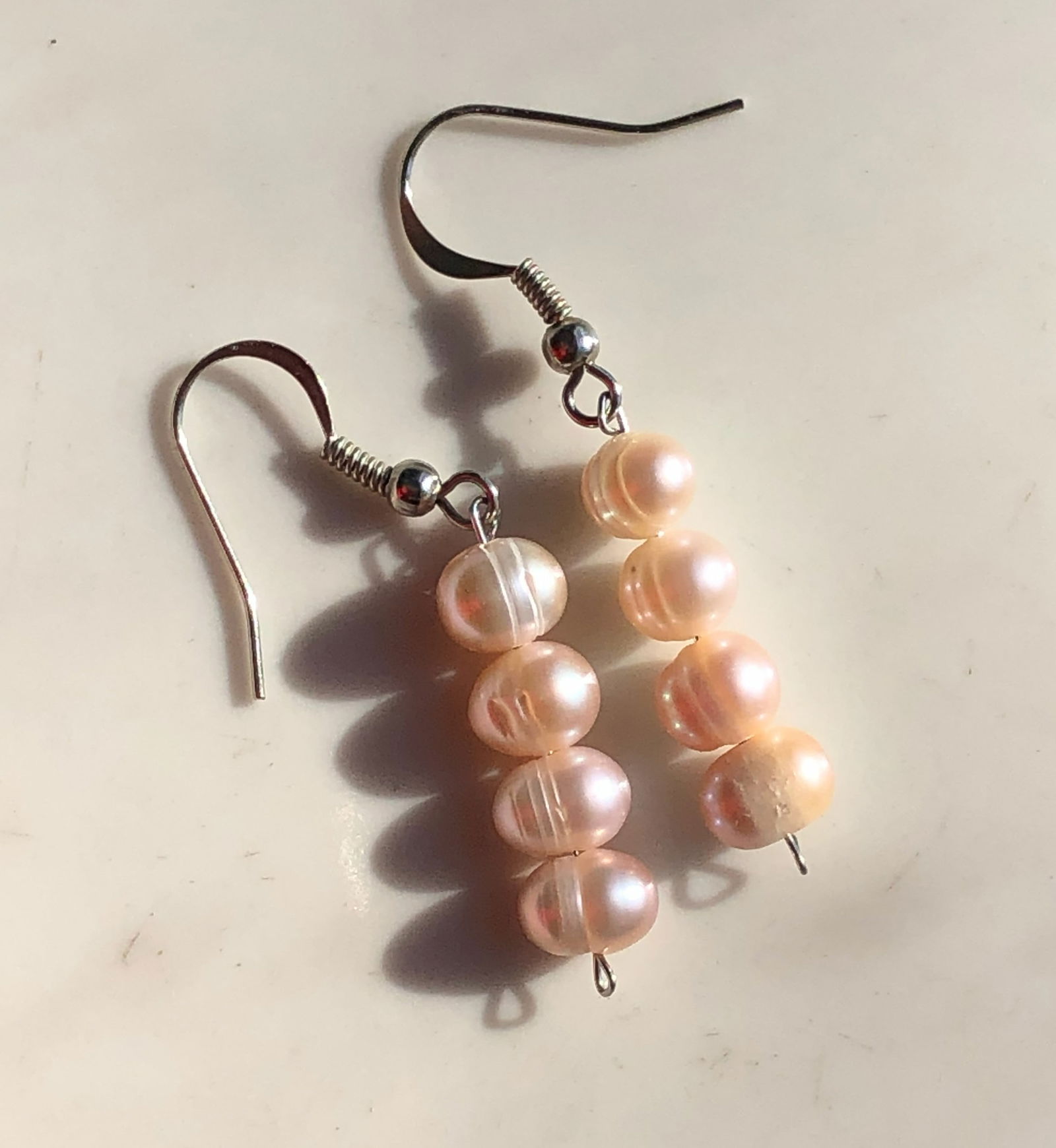 Pair of Pearl Earrings: Pair of Pearl Earrings