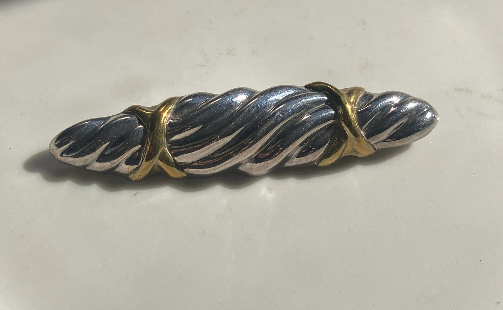 Vintage Silver Brooch Pin: Vintage Silver Brooch Pin, Size: 3.25", weight 19.2g