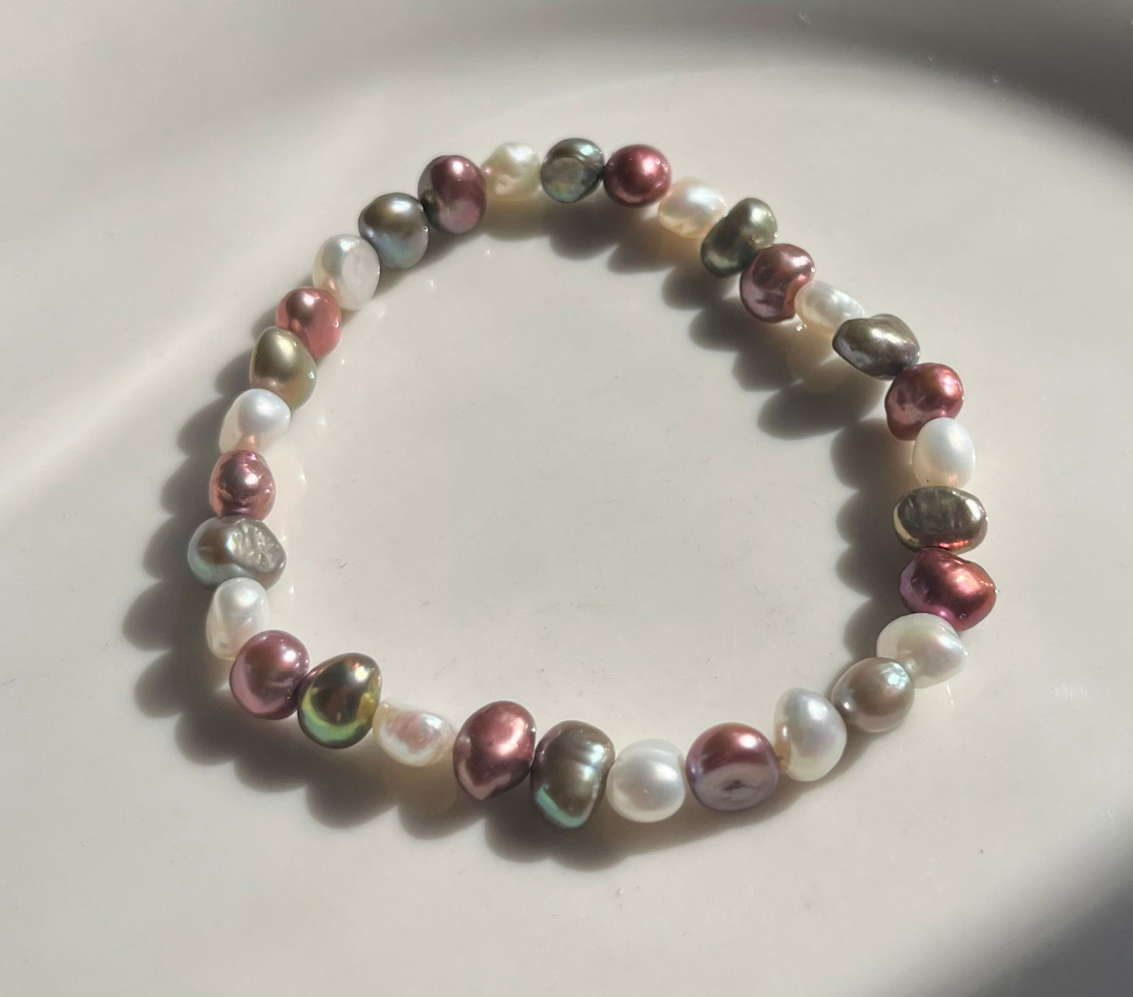 Vintage Pearl Bracelet (1 of 2)