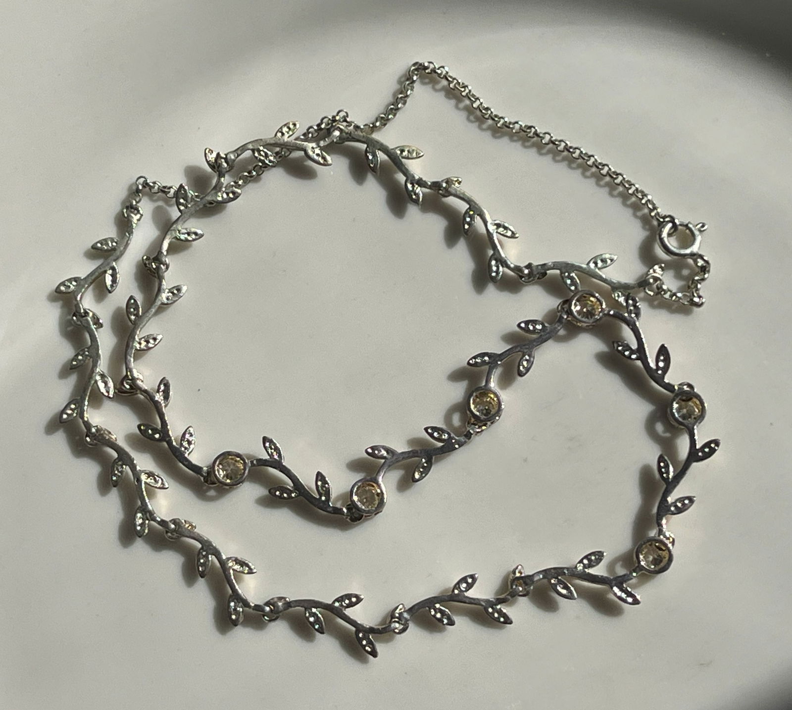 Vintage Silver Necklace: Vintage Silver Necklace