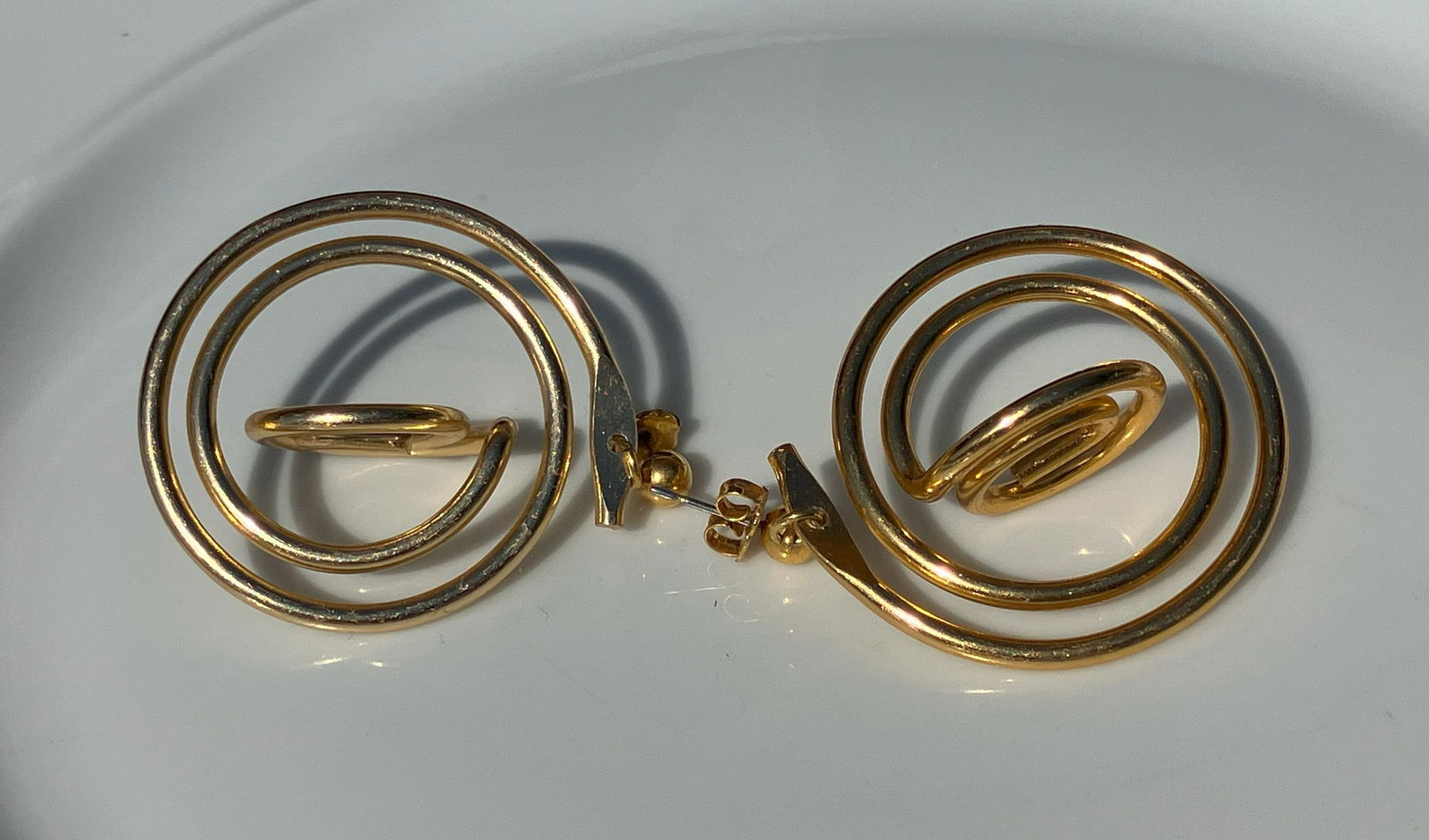 Pair of Earrings: Pair of Earrings