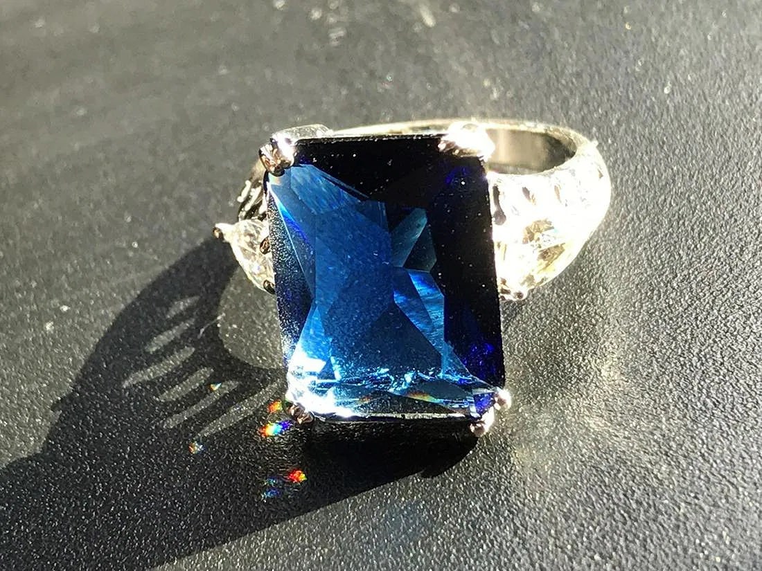 Vintage Ring: Vintage Ring, Size 7