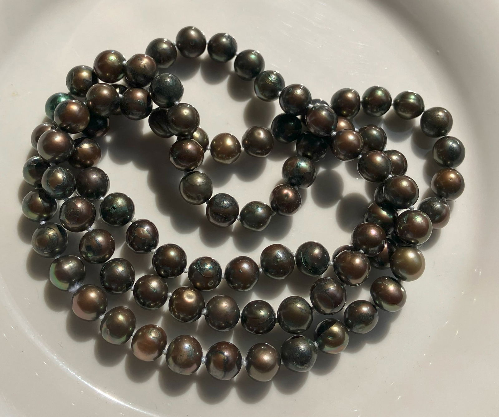 Natural Pearl Necklace: Natural Pearl Necklace, Length: 35"