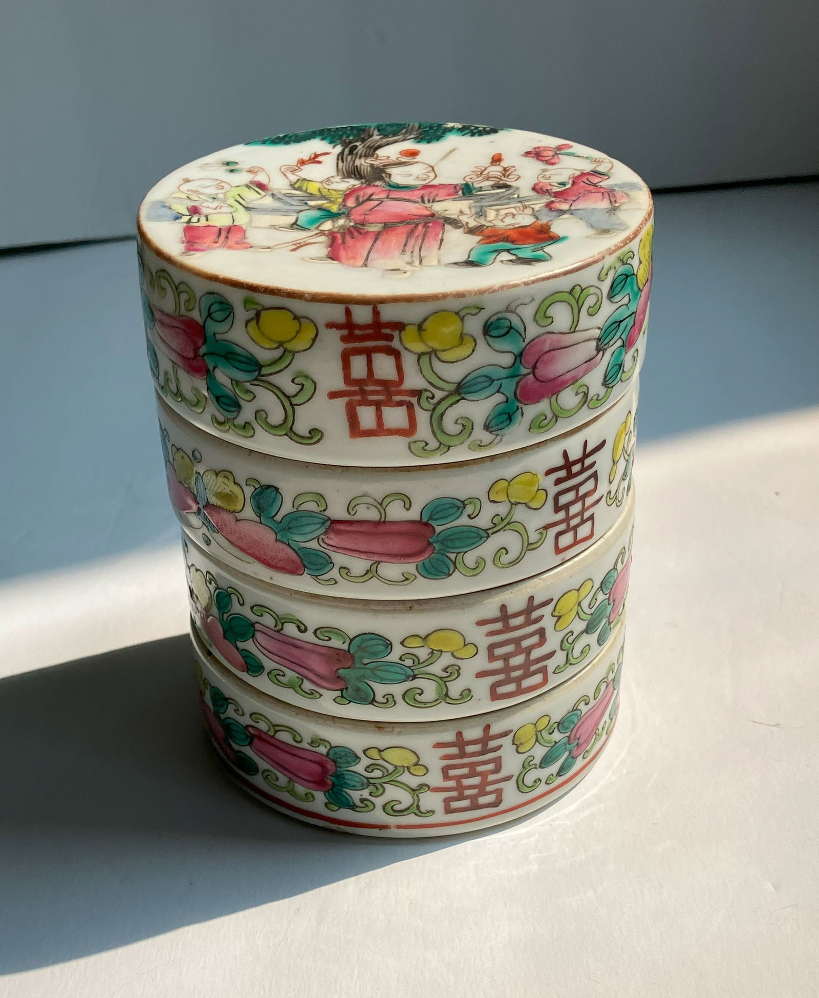 Antique Chinese food Container (1 of 6)