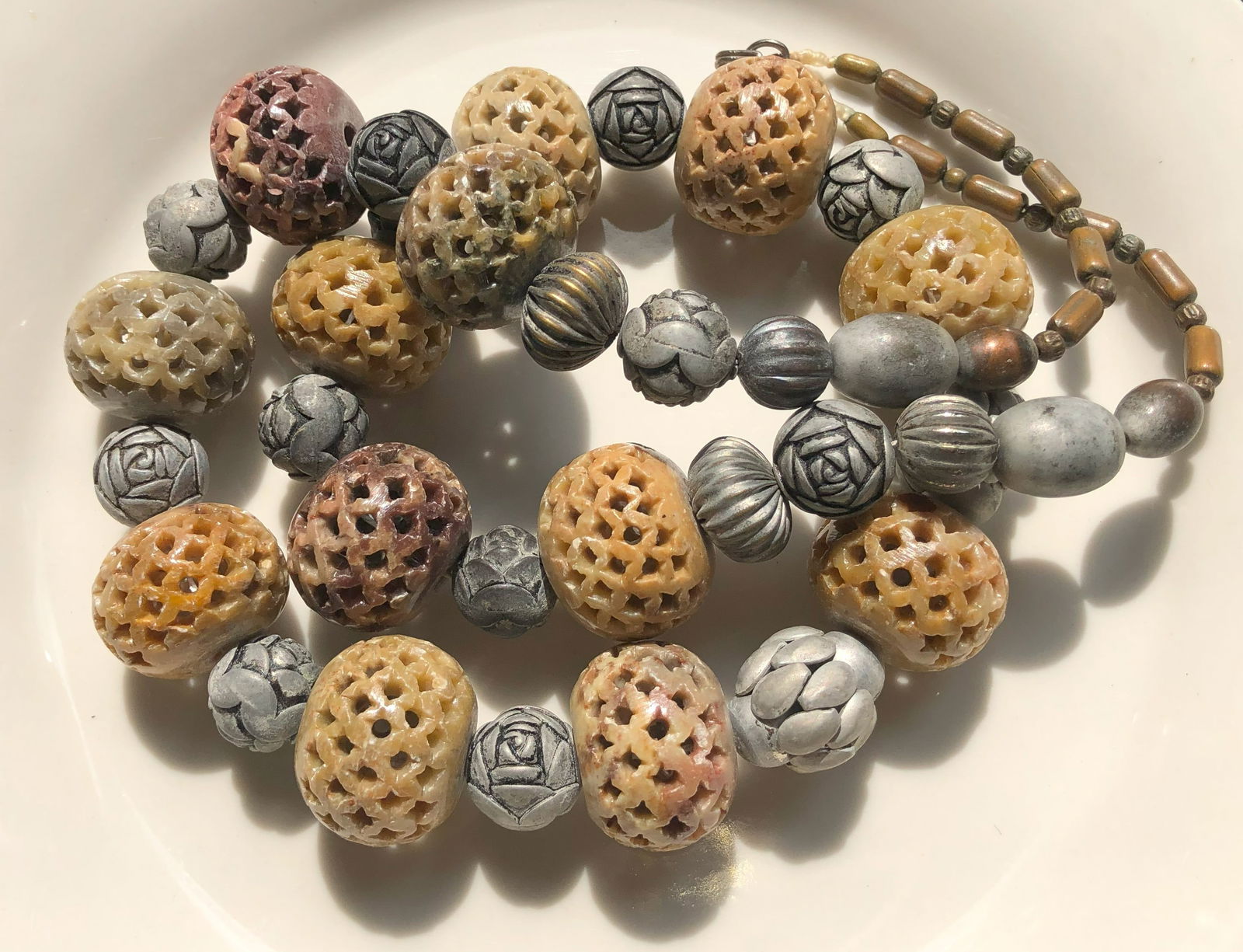 Vintage Necklace: Vintage Necklace