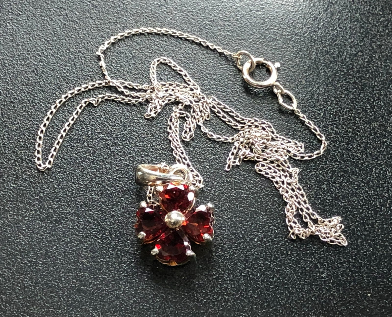 Vintage Silver Necklace: Vintage Silver Necklace