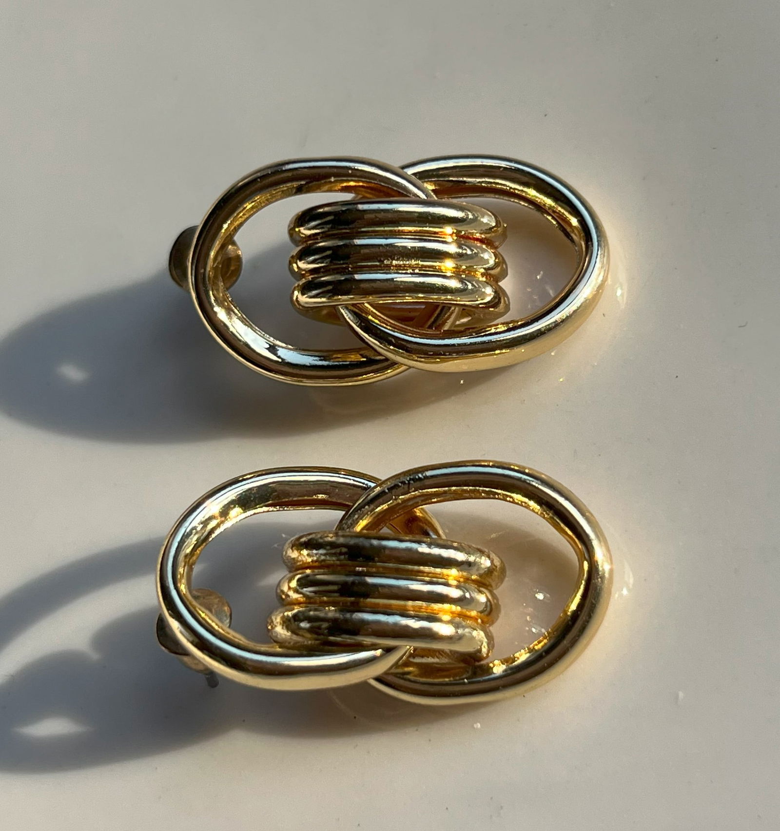 Pair of Earrings: Pair of Earrings