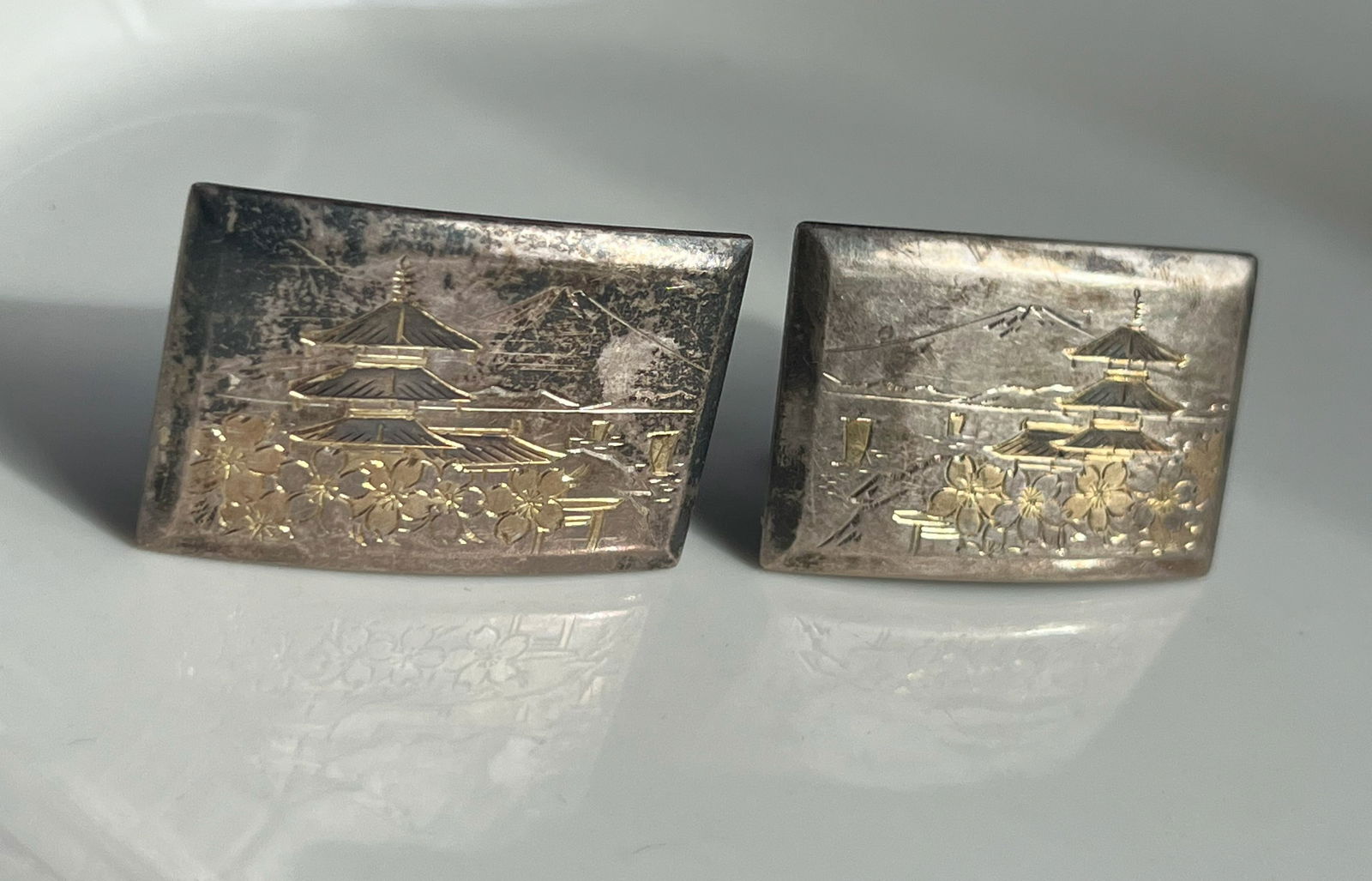 Pair of Silver Cuff Links (1 of 2)