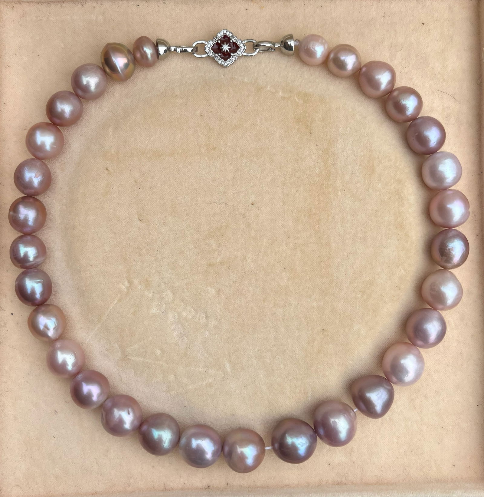 Natural Huge Pearl Necklace: Natural Huge Pearl Necklace