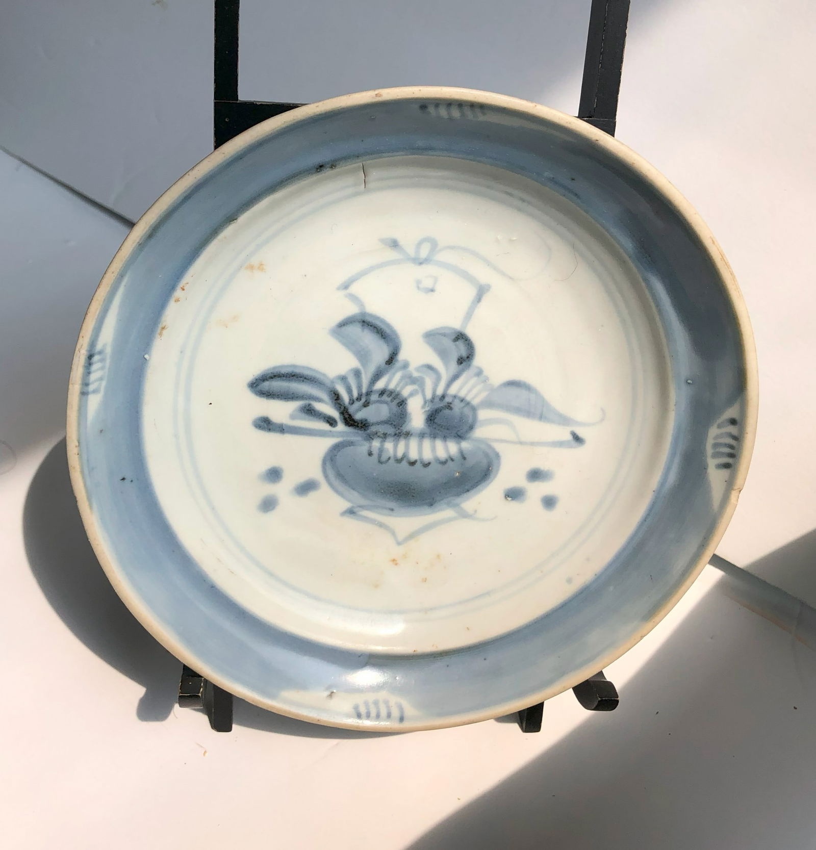 Antique Blue and White dish: Antique Blue and White dish, Diameter 6"