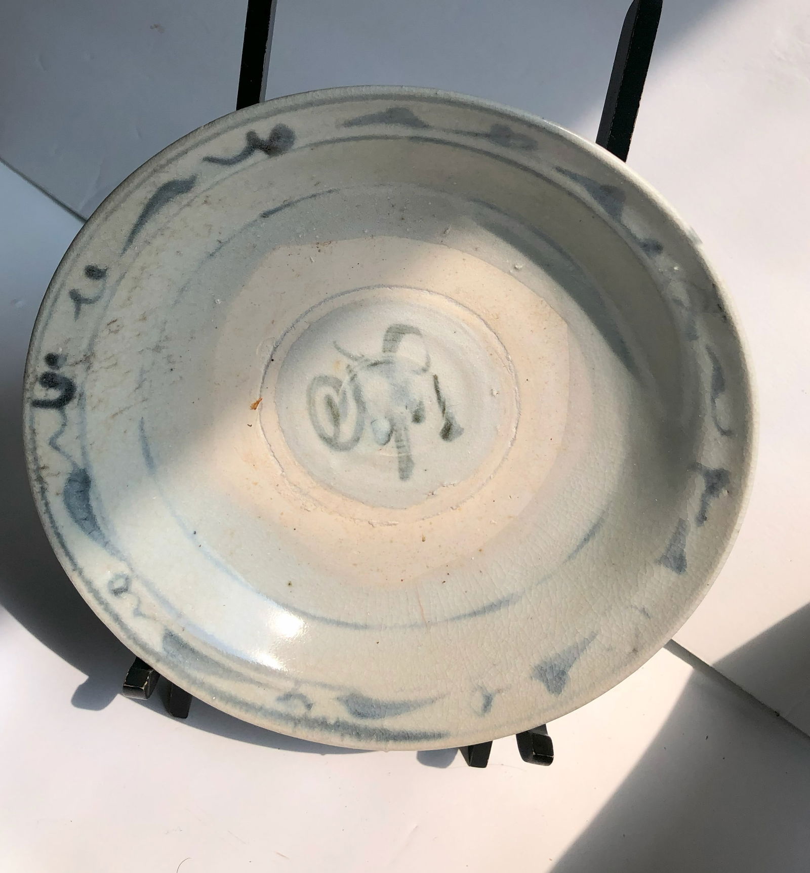 Antique Blue and White dish: Antique Blue and White dish, Diameter 6"