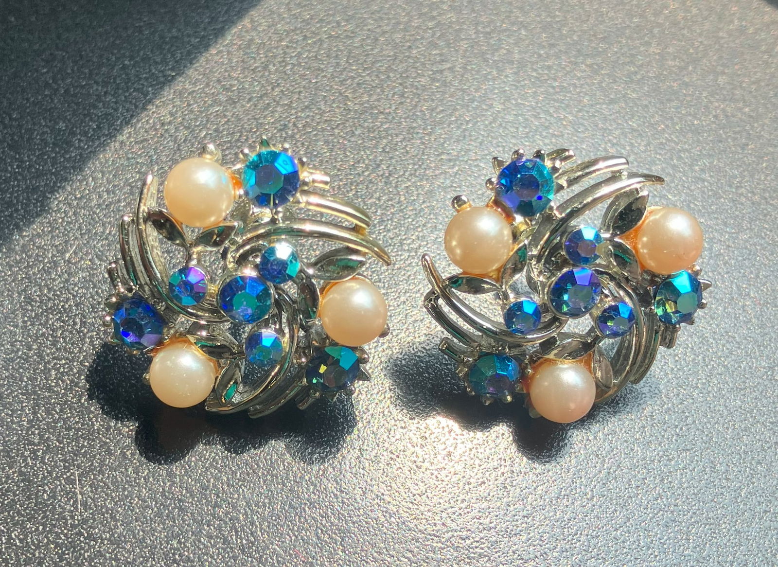 Pair of Earrings: Pair of Earrings