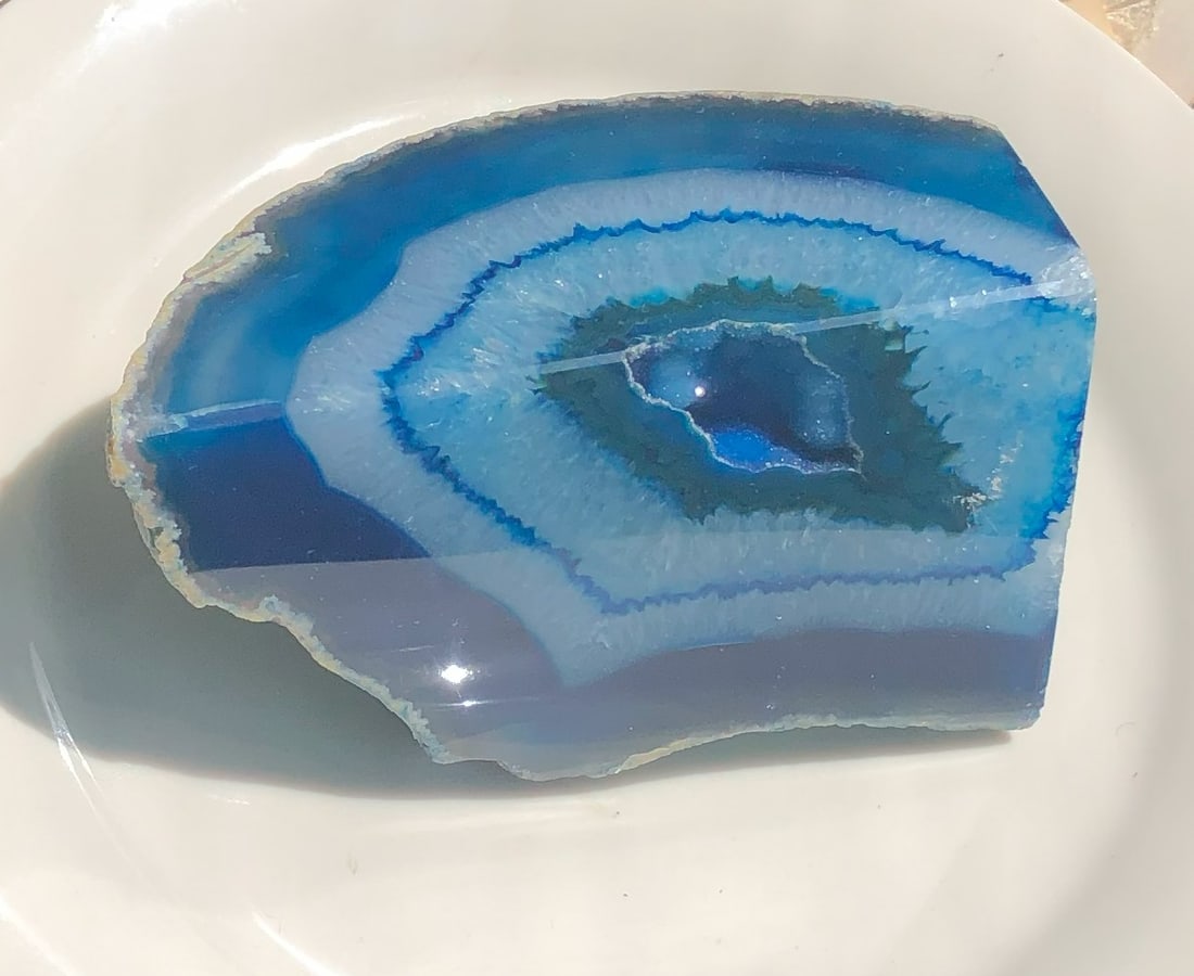 Crystal Stone Display: Crystal Stone Display, Size 5"