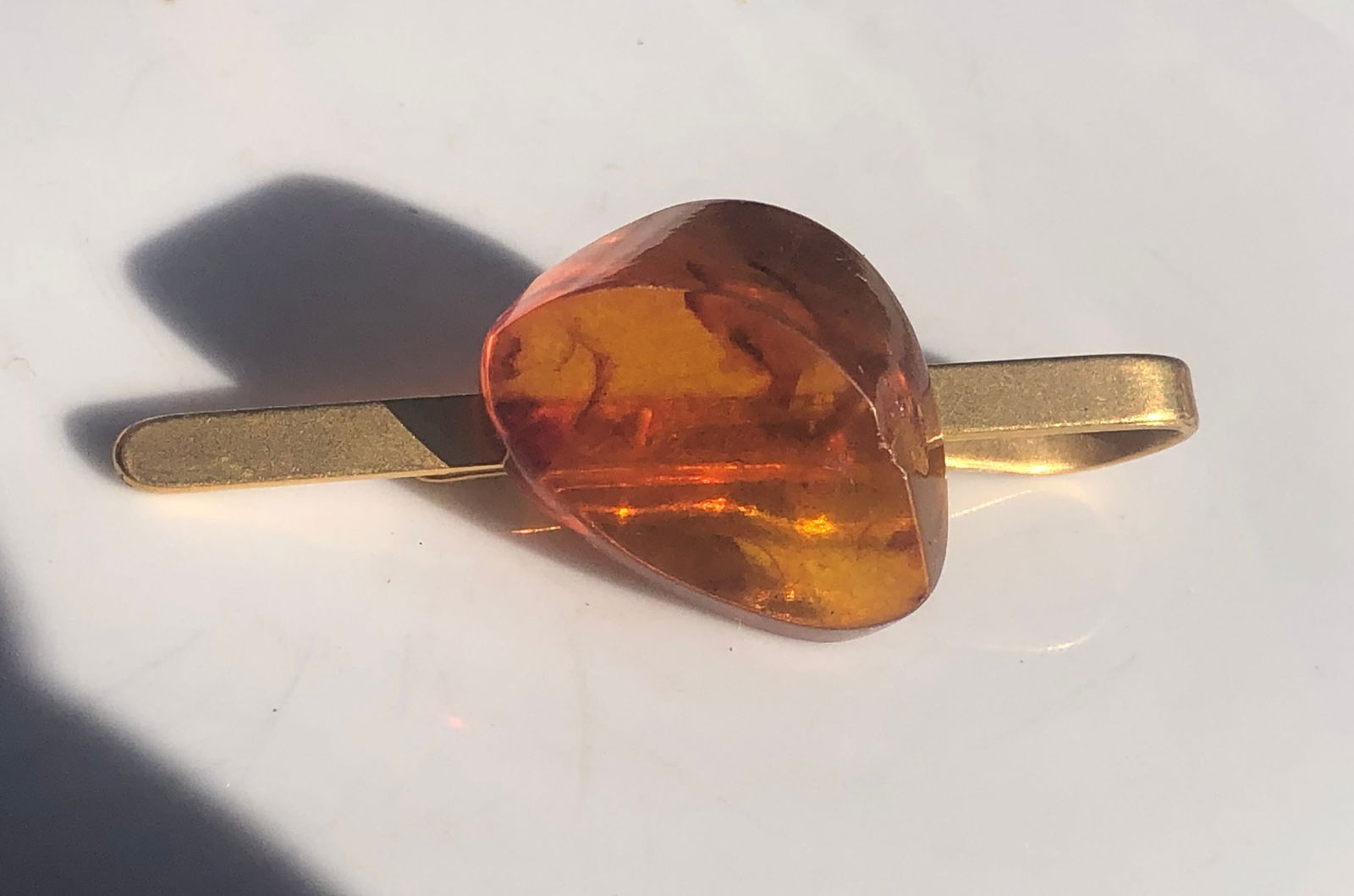 Vintage amber Tie Clasp: Vintage amber Tie Clasp