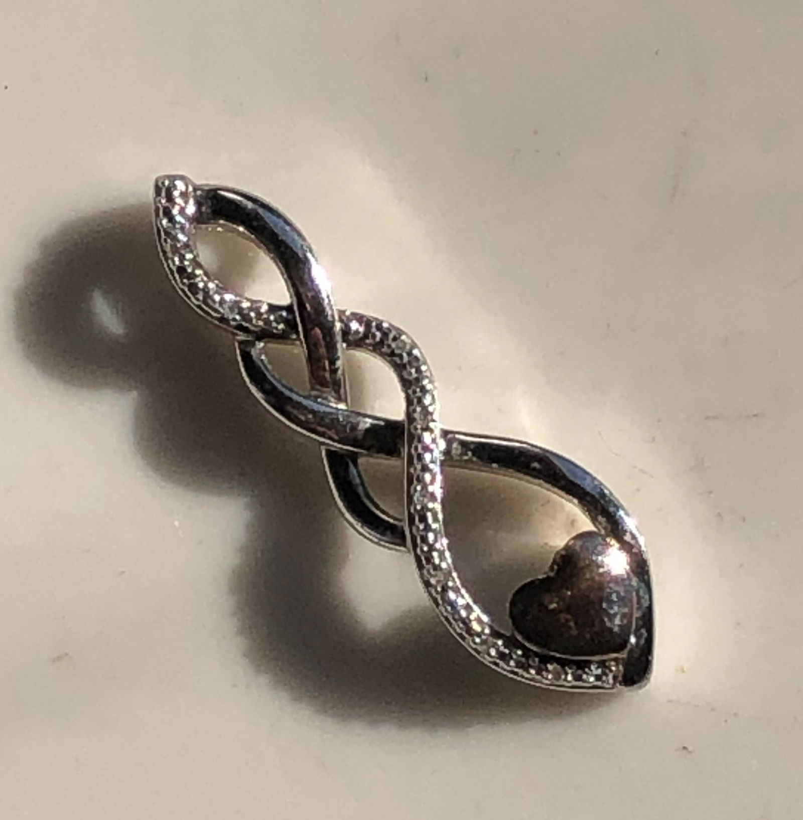 Vintage Silver Pendent: Vintage Silver Pendent