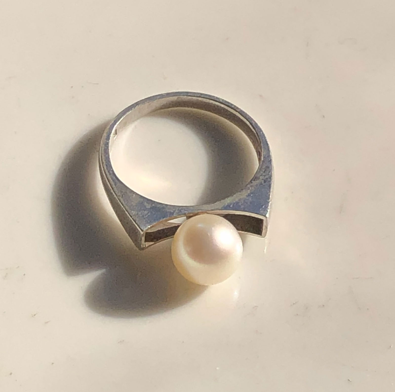 Vintage Silver Pearl Ring (1 of 3)