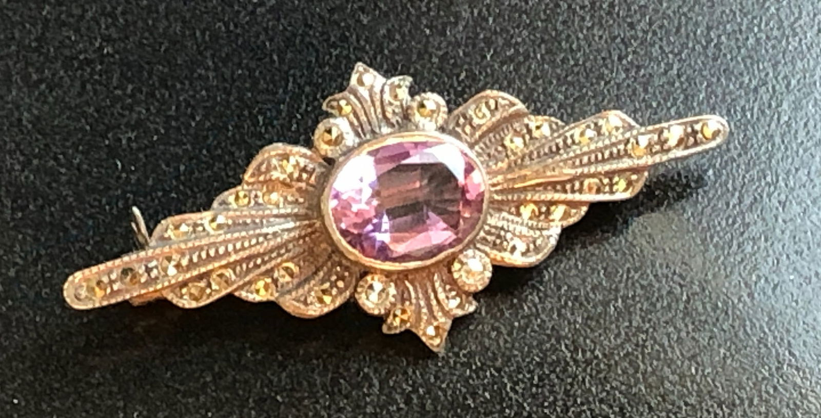 Vintage Silver Brooch Pin: Vintage Silver Brooch Pin