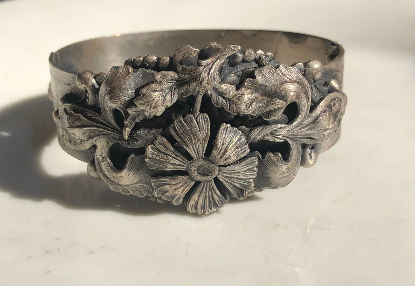 Vintage Low Grade Silver Bracelet: Vintage Low Grade Silver Bracelet