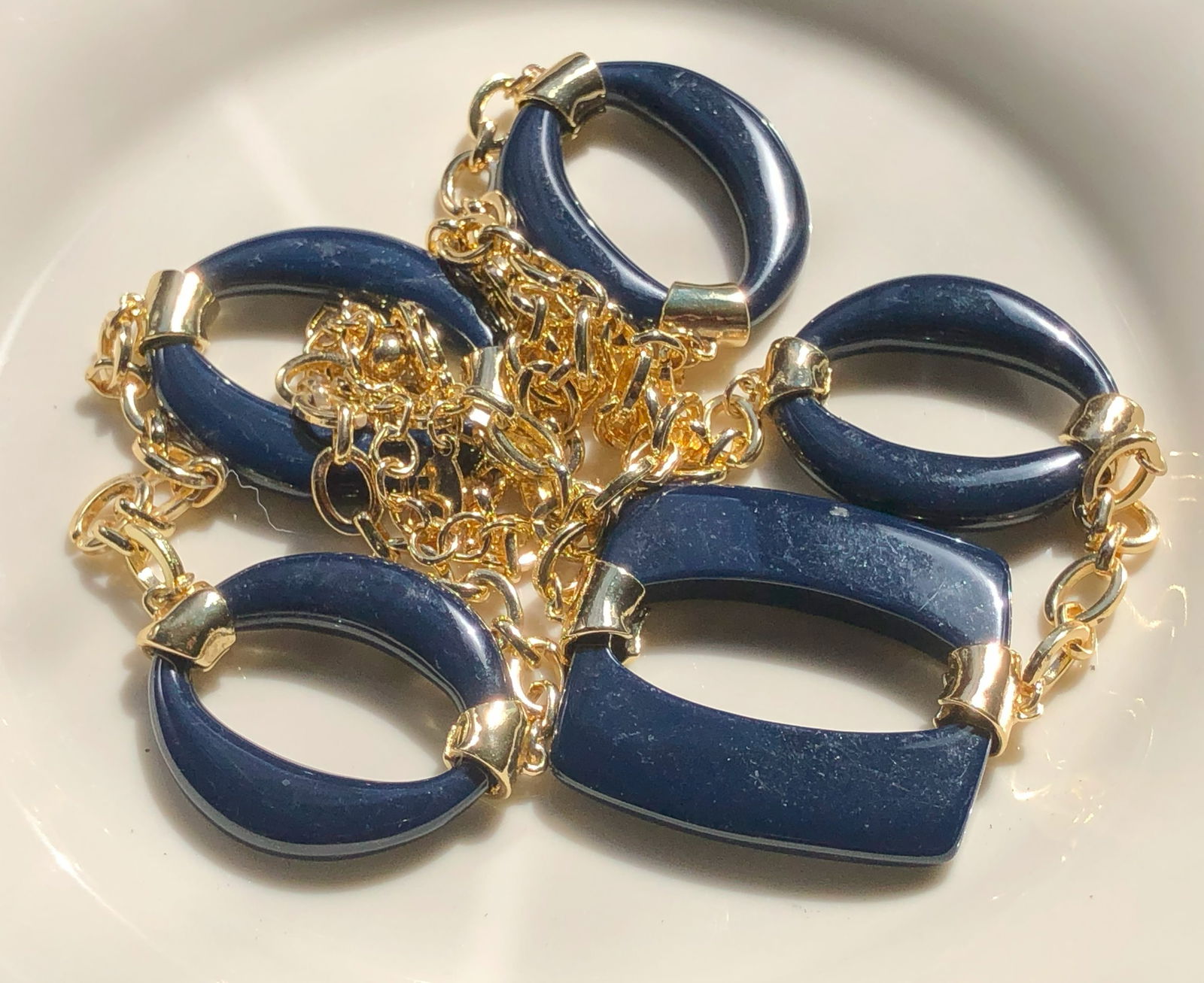 Vintage Necklace: Vintage Necklace