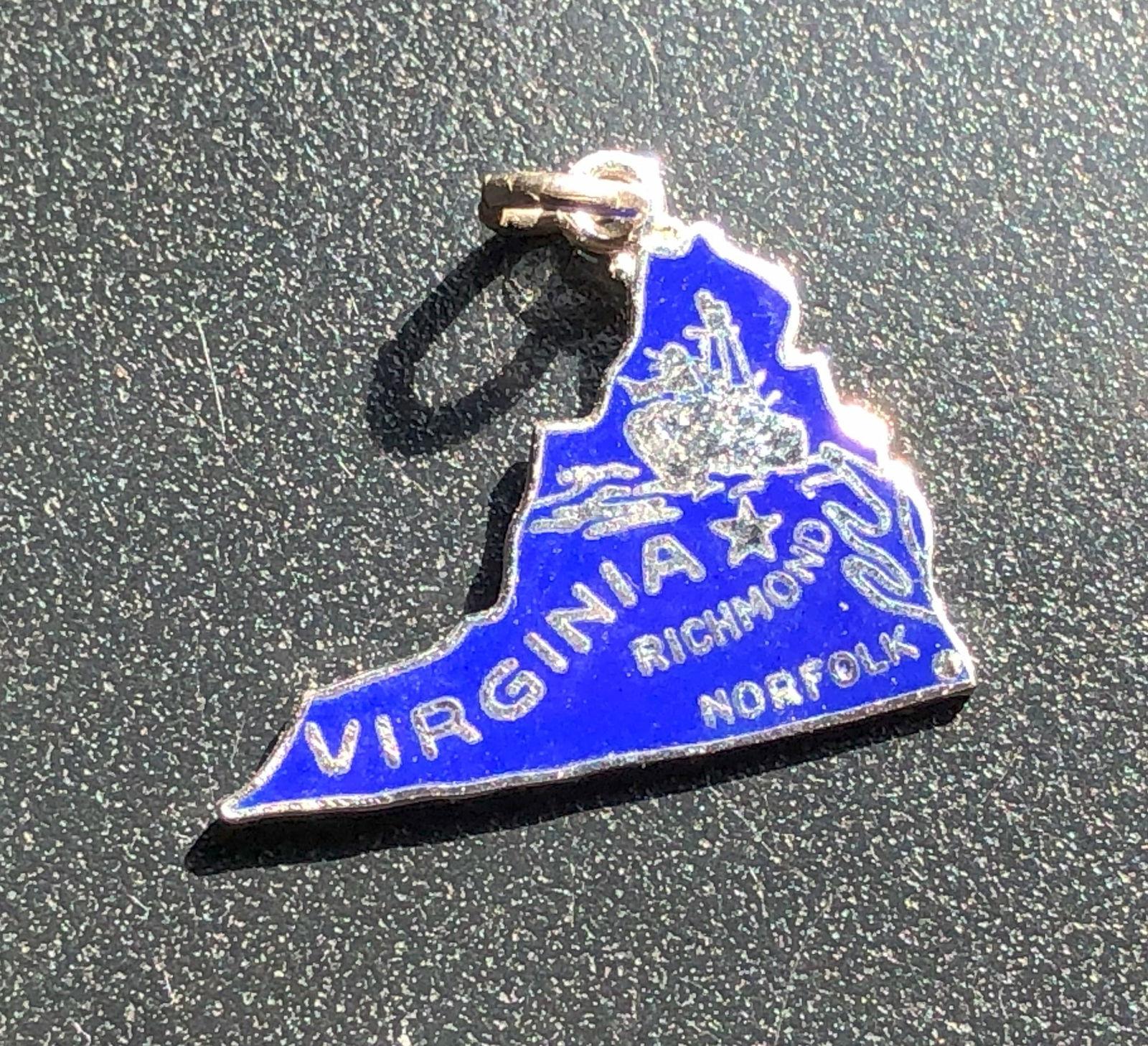 Vintage Silver Pendant: Vintage Silver Pendant