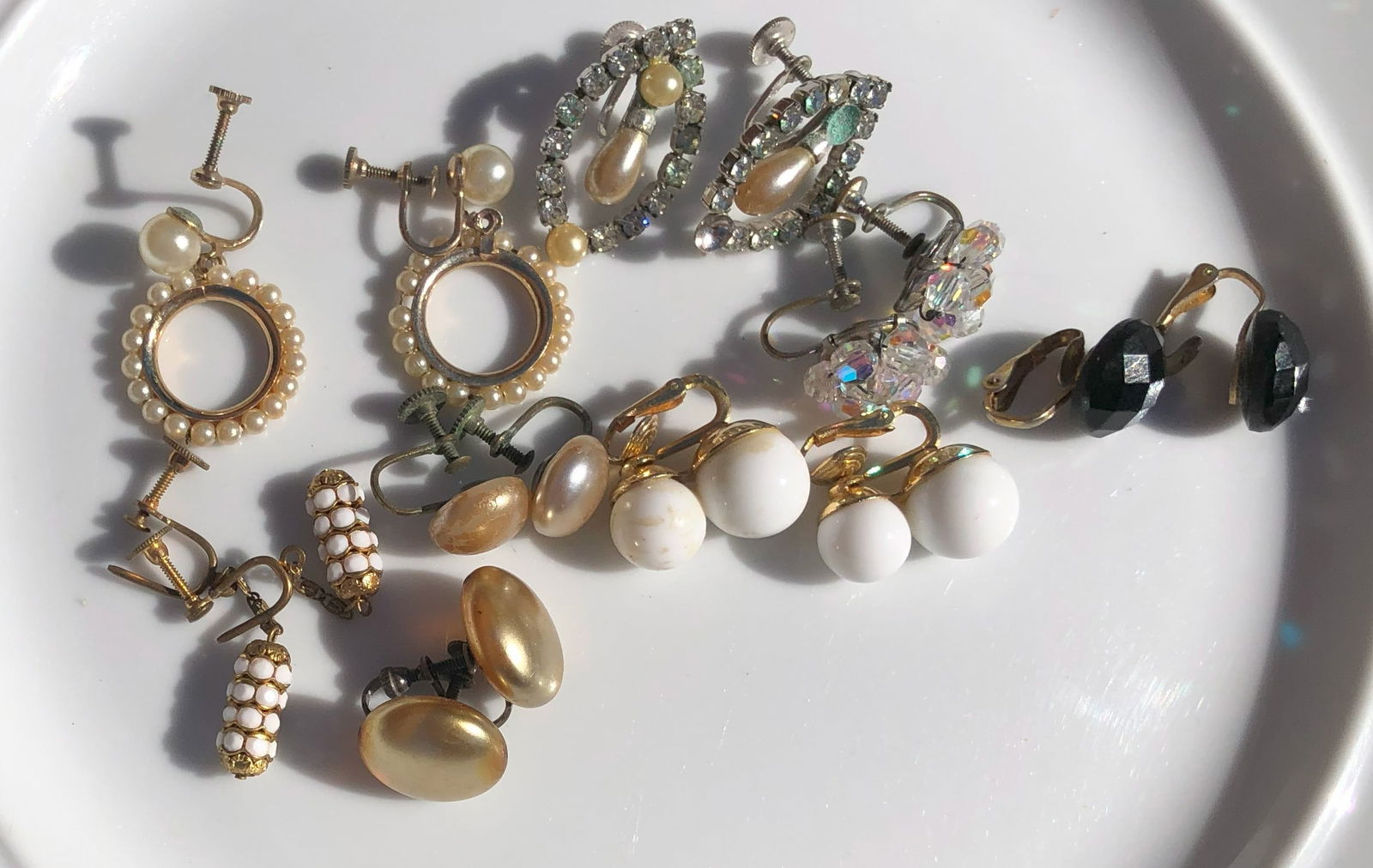 Set of Earrings (1 of 4)