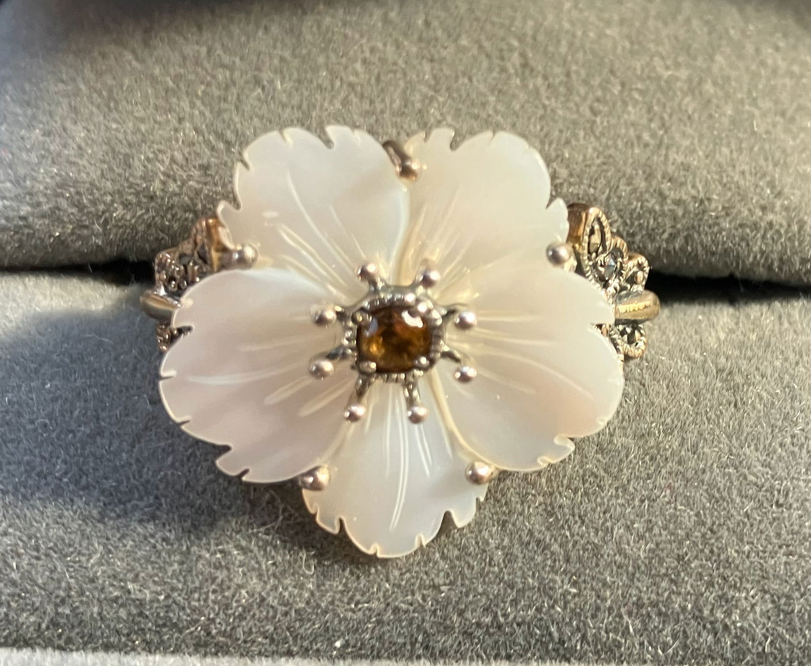 Vintage Silver Mother of Pearl Ring: Vintage Silver Mother of Pearl Ring, Size 10