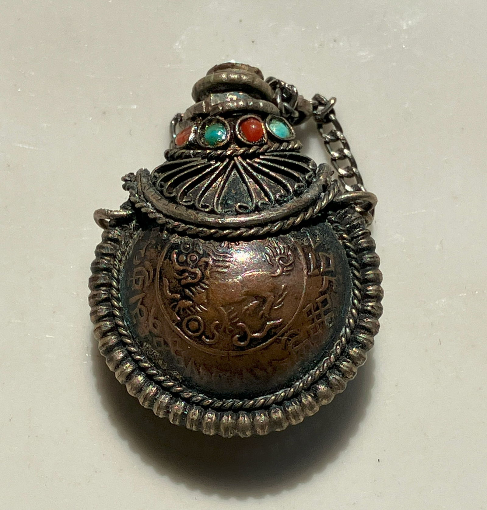 Antique Tibet Pendant: Antique Tibet Pendant
