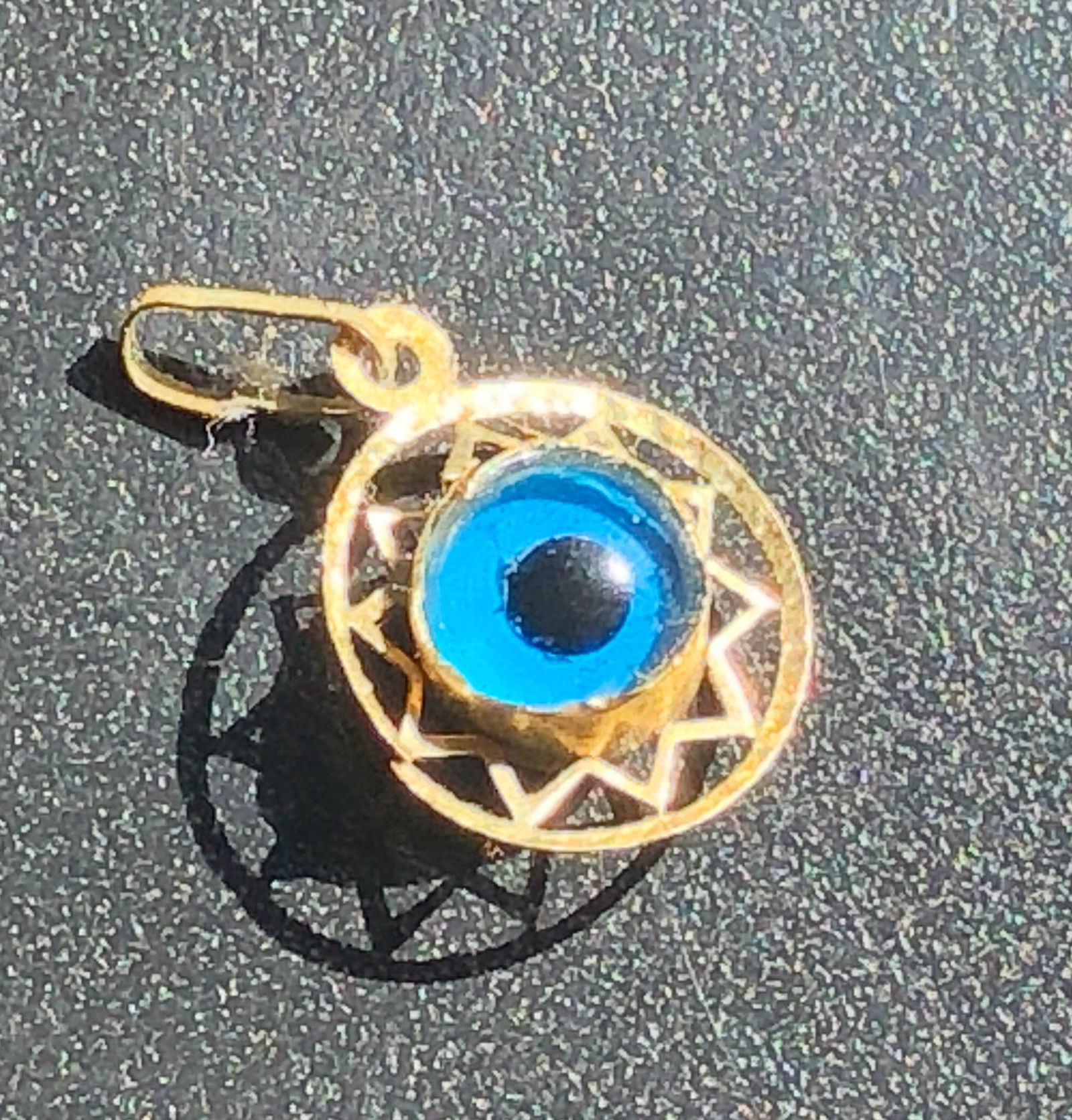 14K Gold Pendant: 14K Gold Pendant