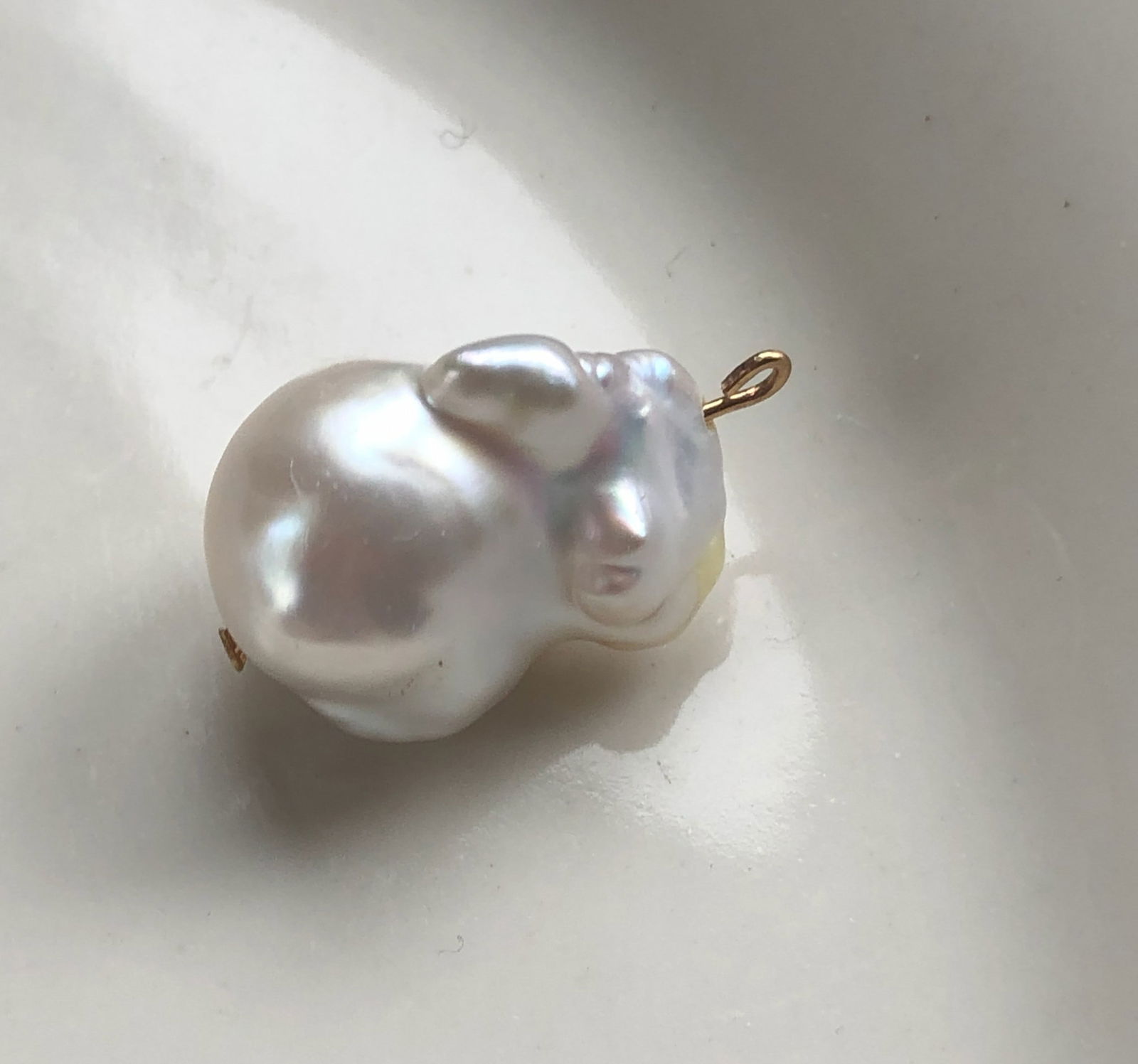 Vintage Pearl Pendant: Vintage Pearl Pendant