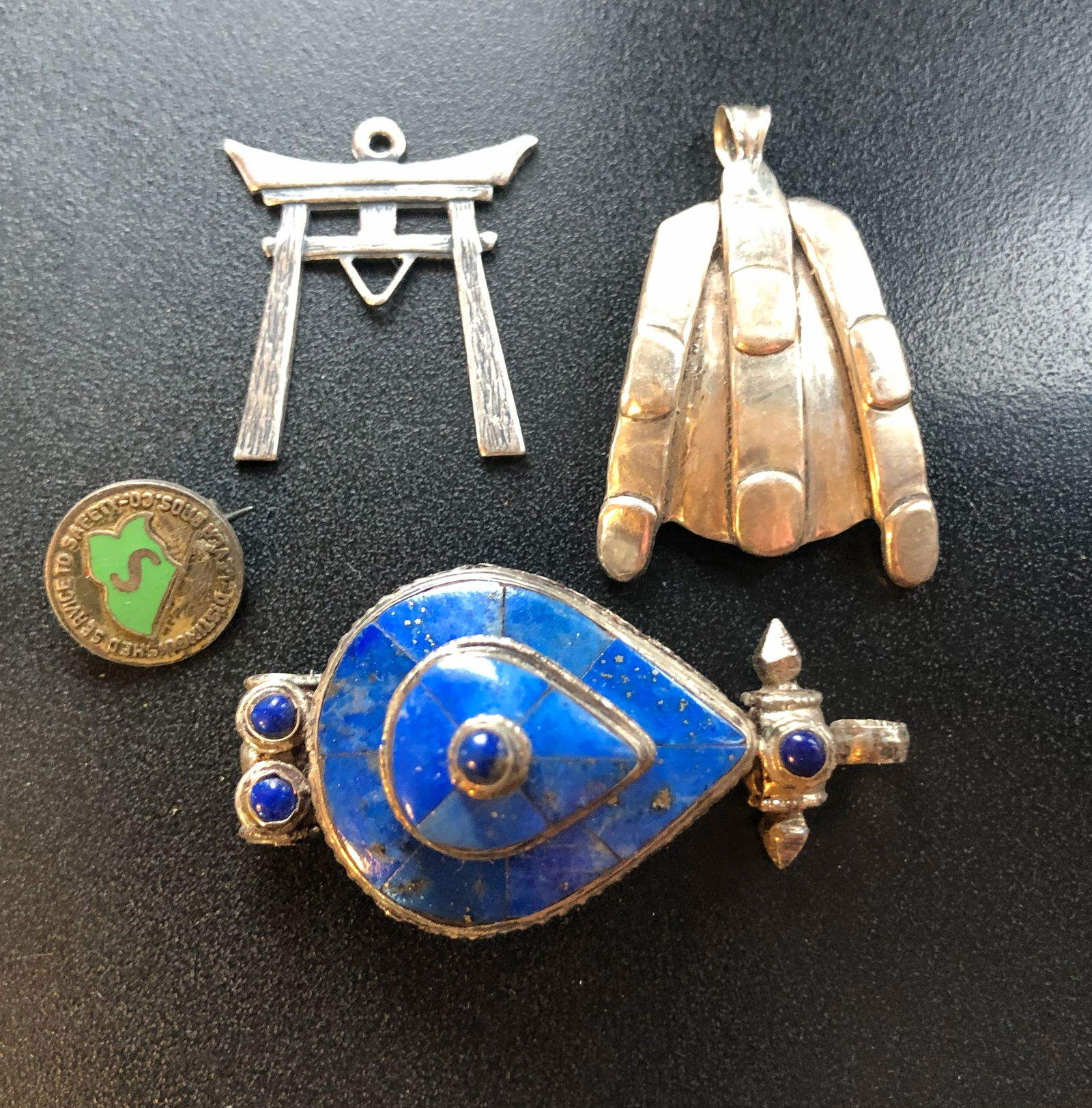 Group of Silver Jewelry: Group of Silver Jewelry, weight 28g