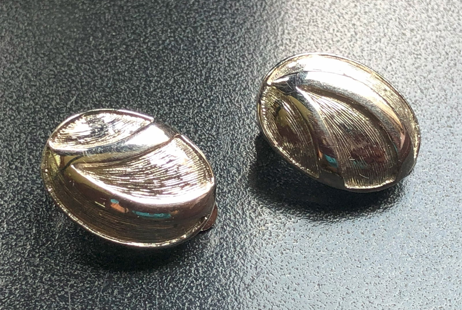 Pair of Earrings (1 of 2)