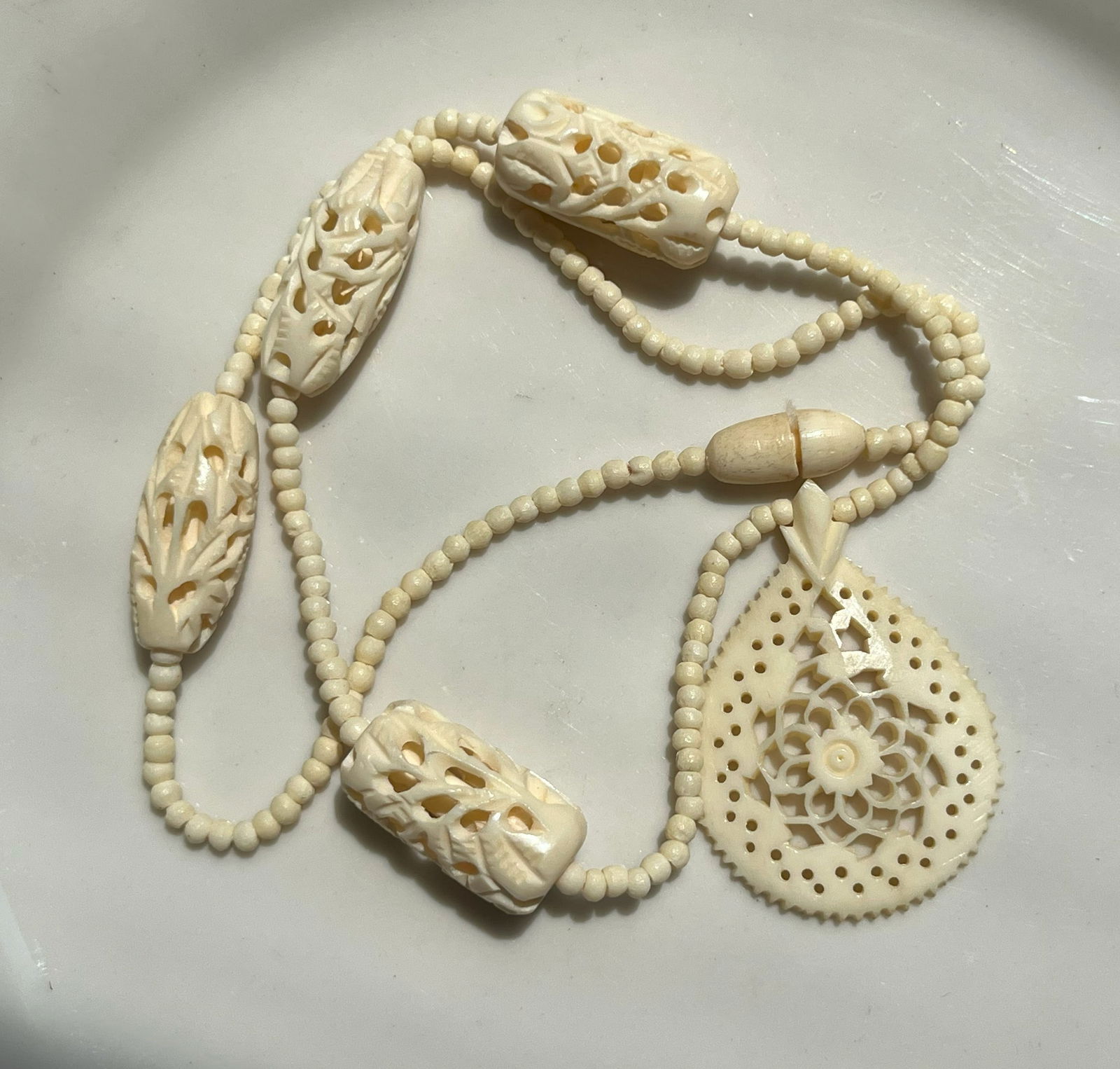 Vintage Necklace: Vintage Necklace